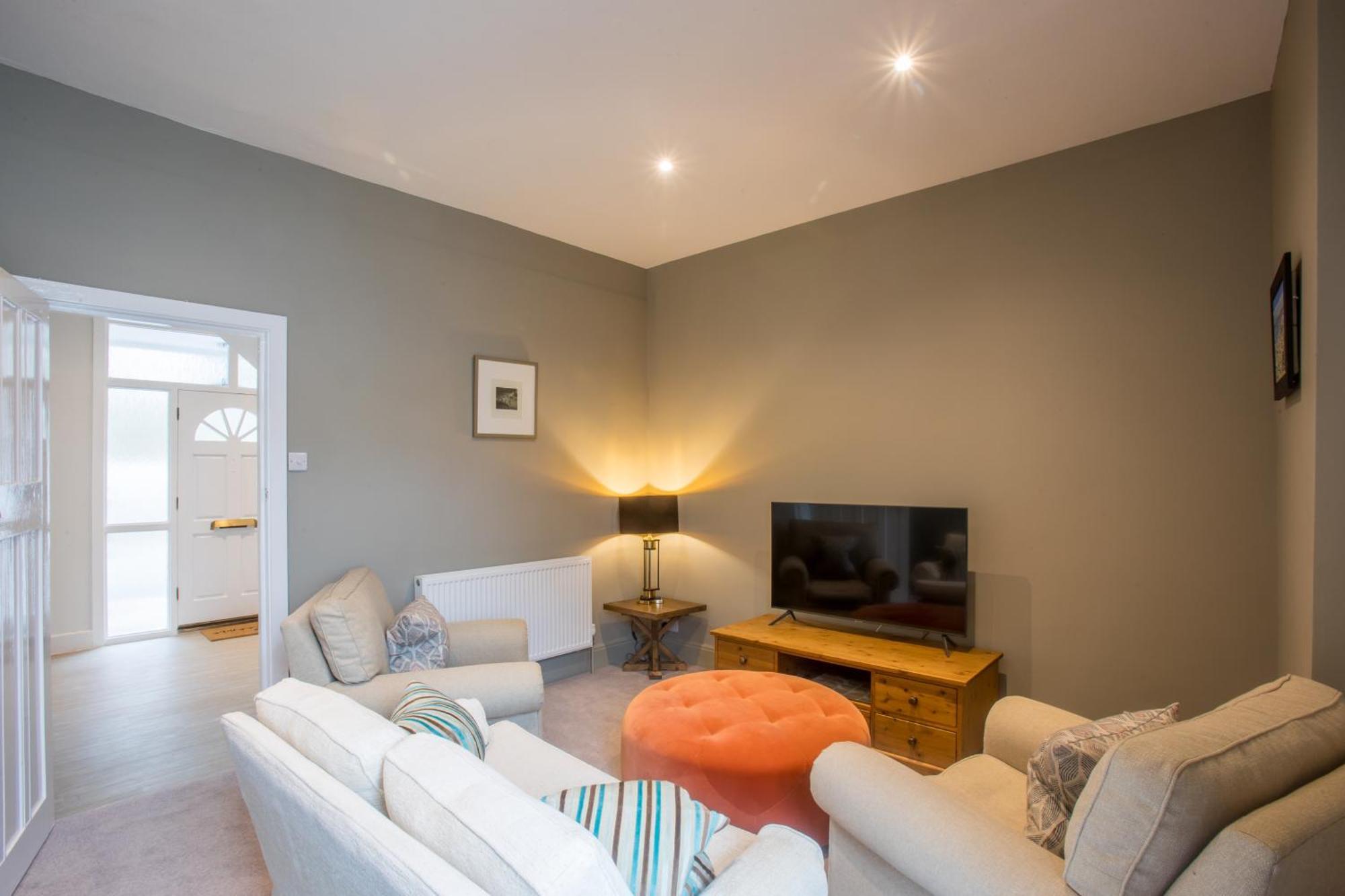 Holiday home Peaceful Woodland Retreat Near Clifton,