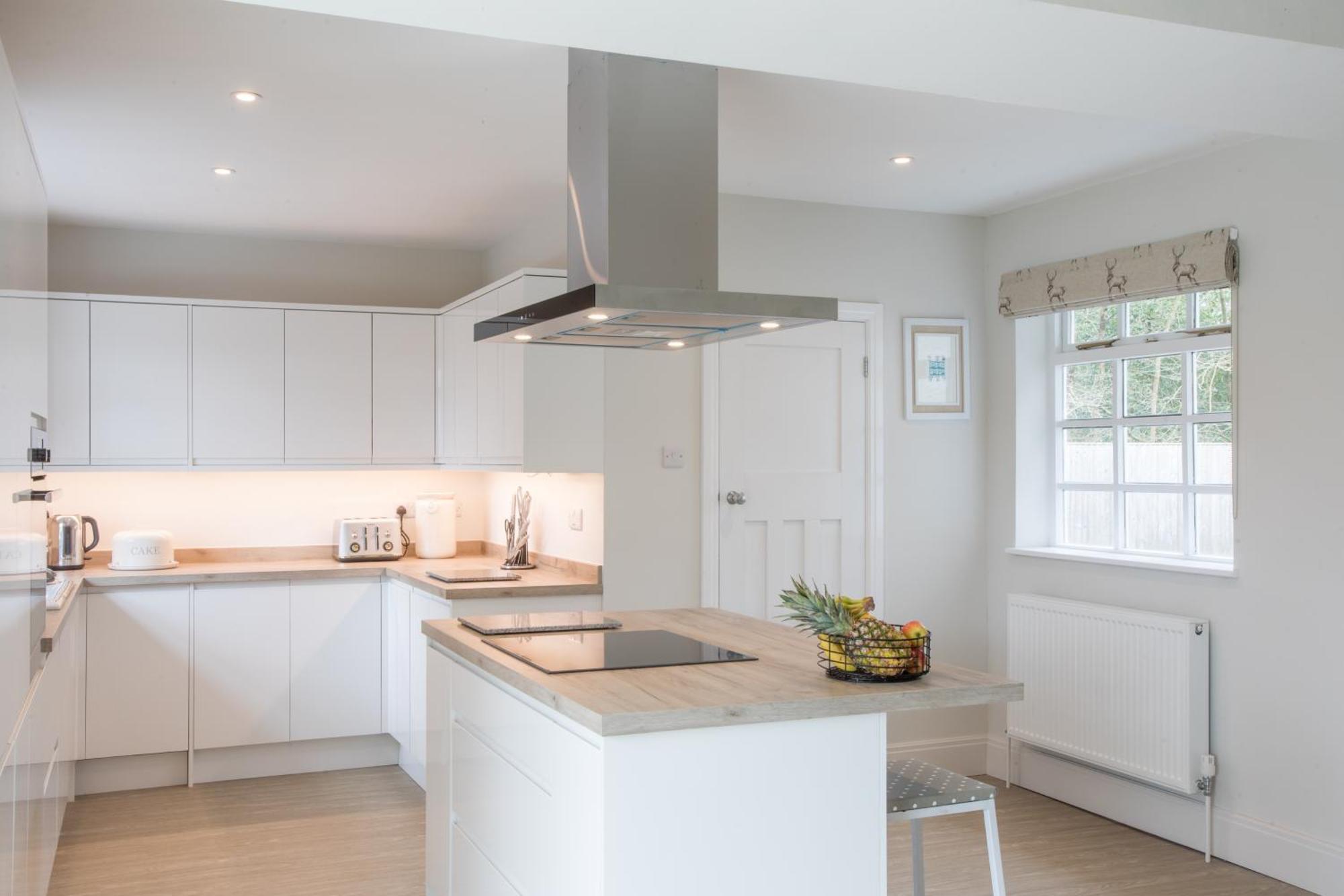Peaceful Woodland Retreat Near Clifton,