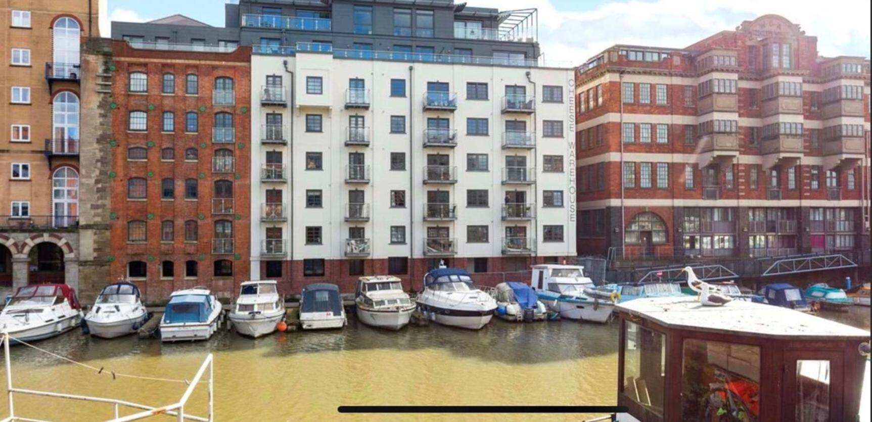Apartment Harbourside Haven - One Bed With Balcony