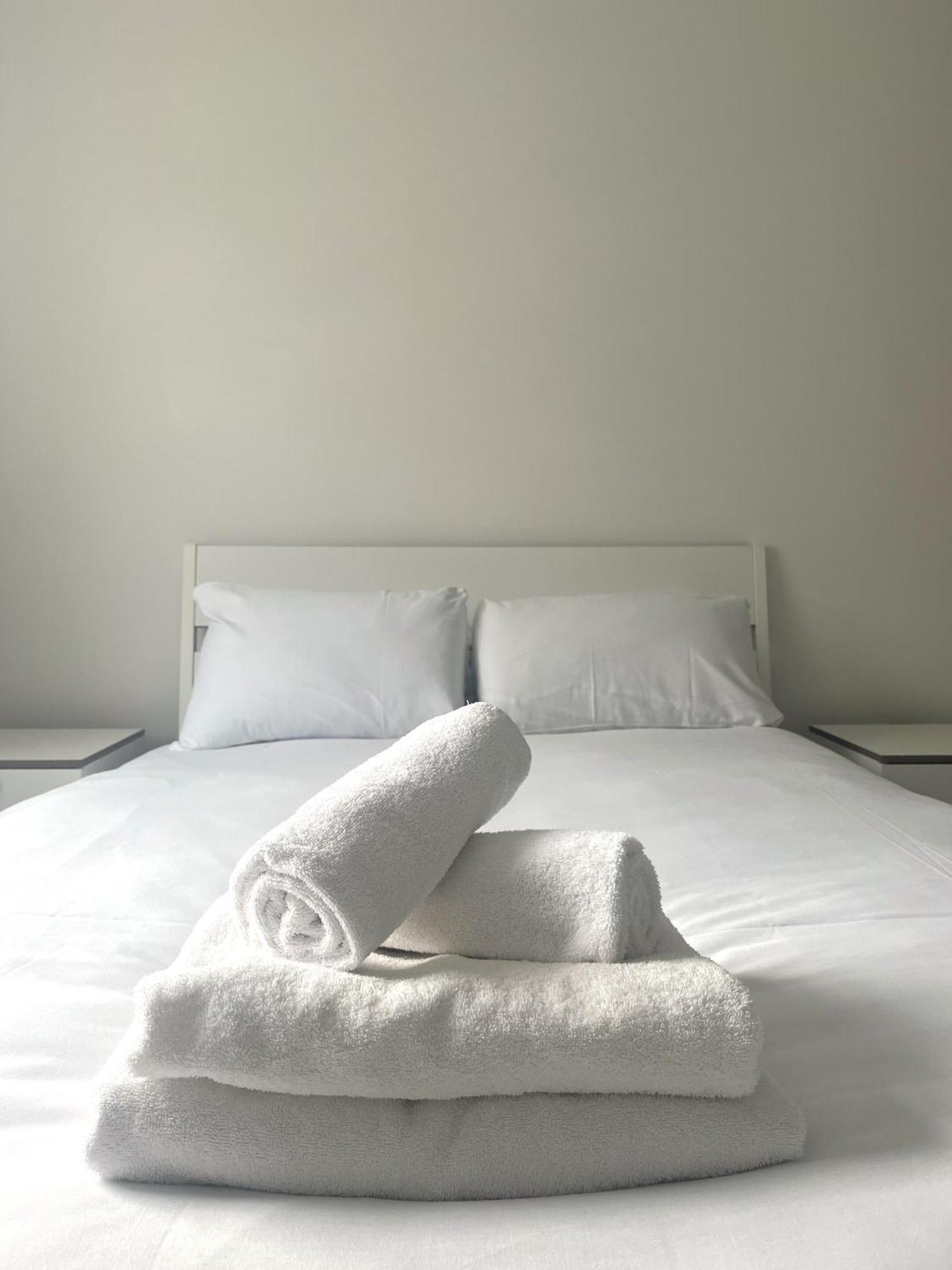 Harbourside Haven - One Bed With Balcony