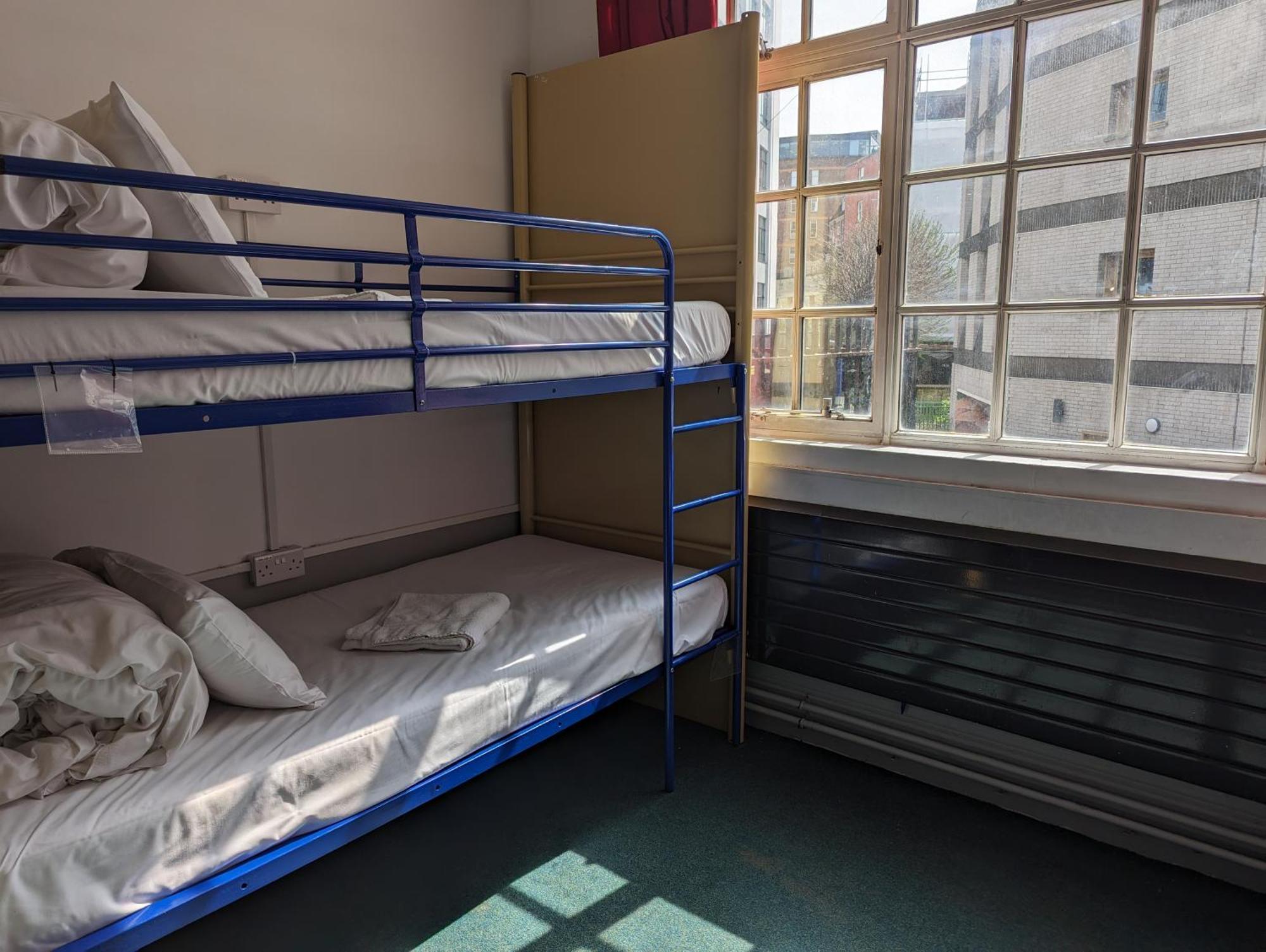 Rock N Bowl Hostel Bristol