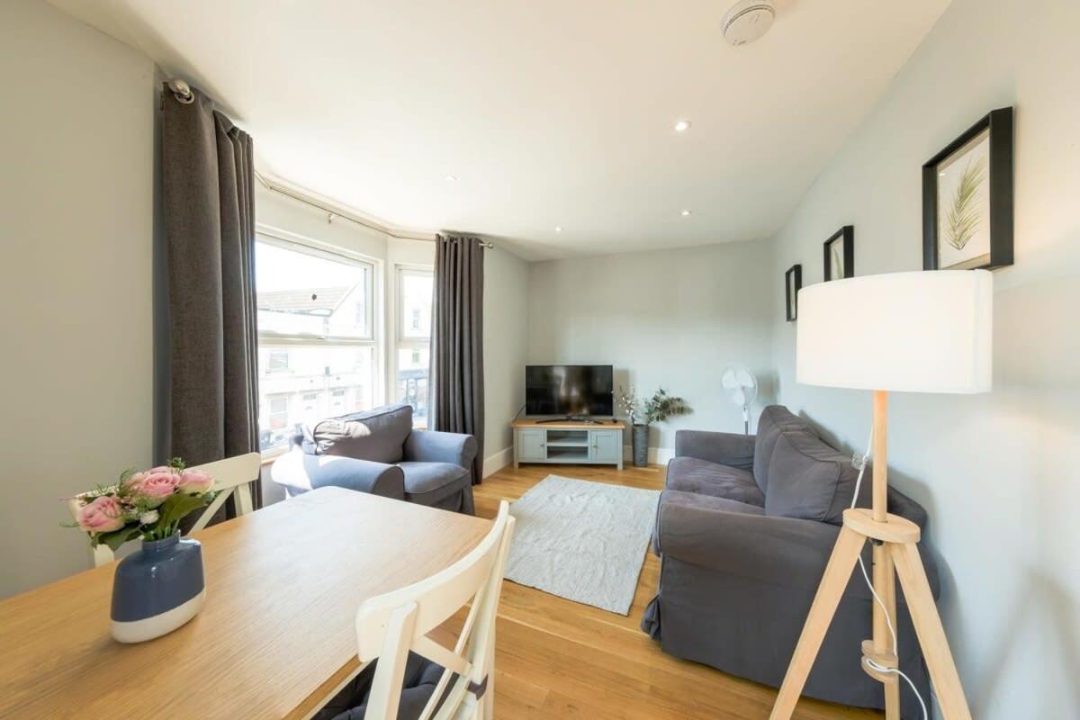 Apartment North Street - 2 Bedroom - Hopewell