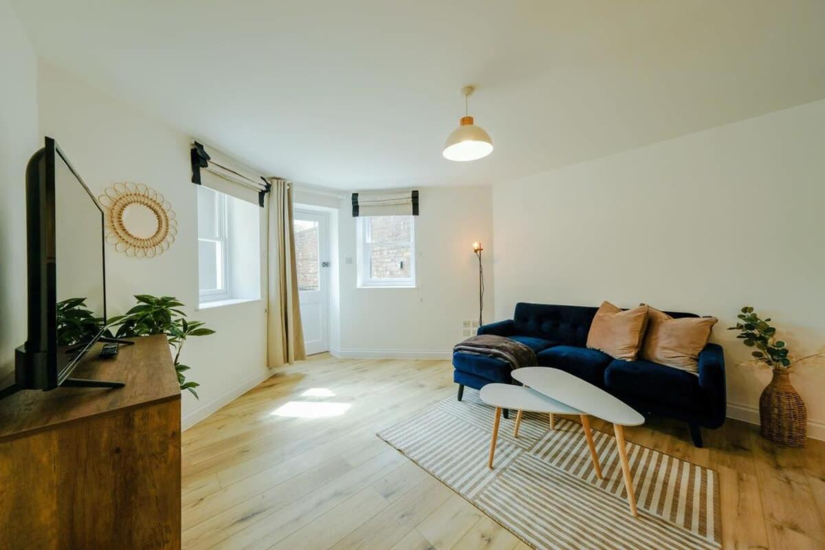 Grange Road Two Bedroom Flat Apartment