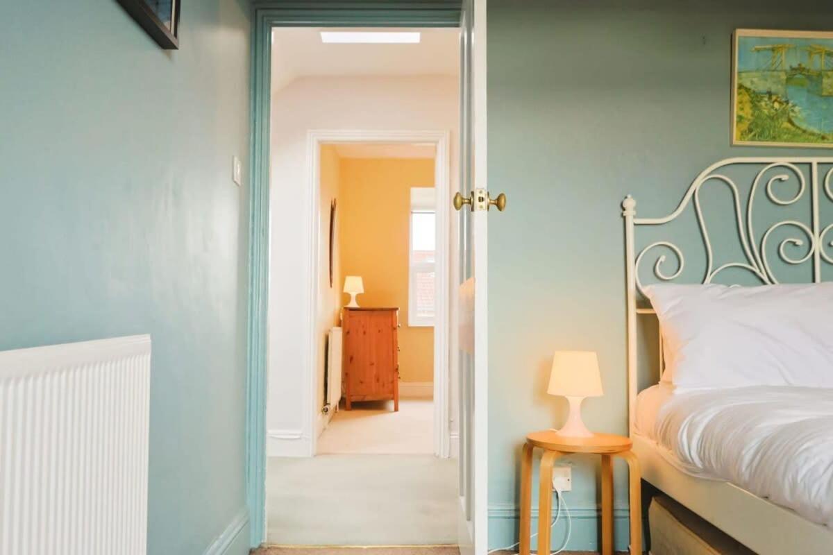 Apartment Spacious 2 Storey Penthouse Flat, Fantastic Views!