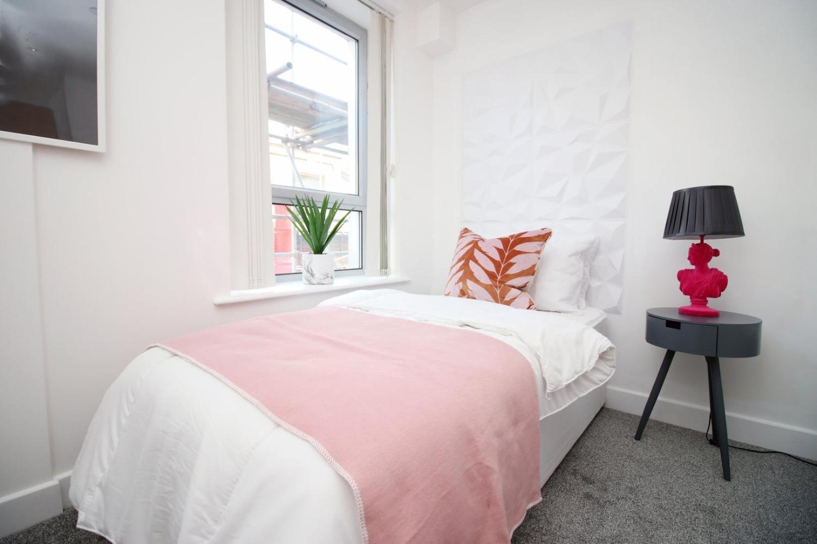 2br Near Centre Apartment