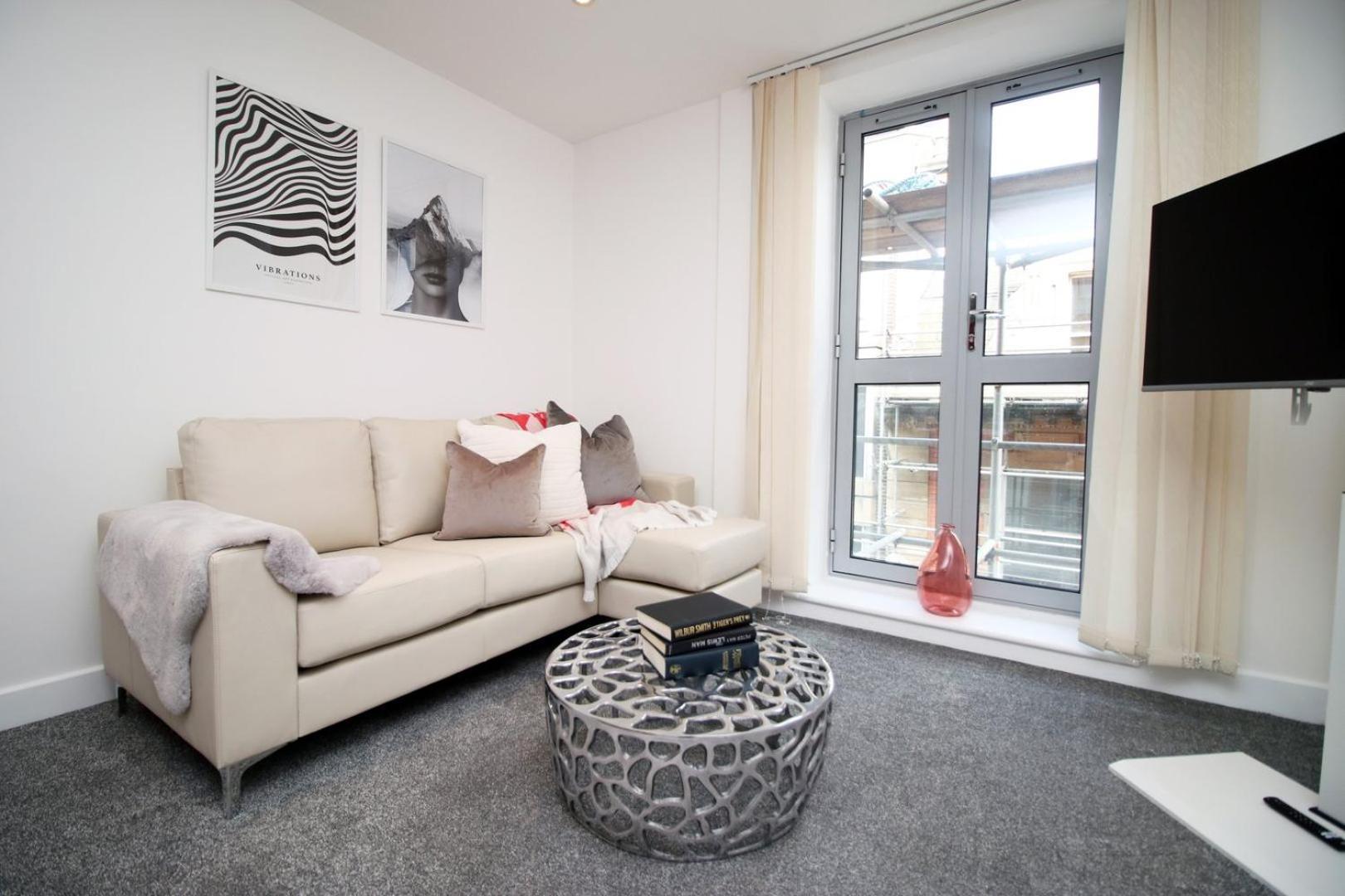 2br Near Centre