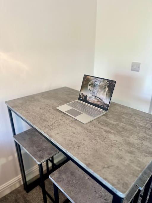 Your Stylish Totterdown Haven *
