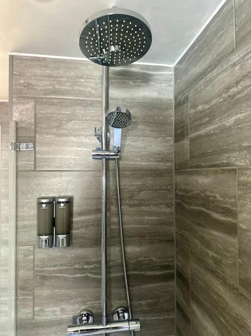 Your Stylish Totterdown Haven * Bristol