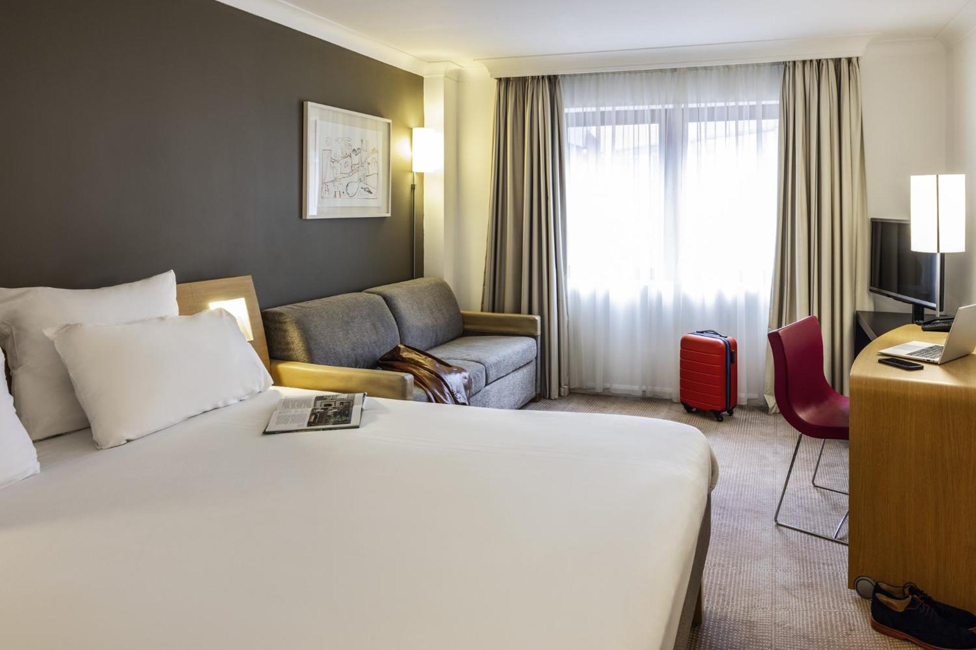 Novotel Centre 4*