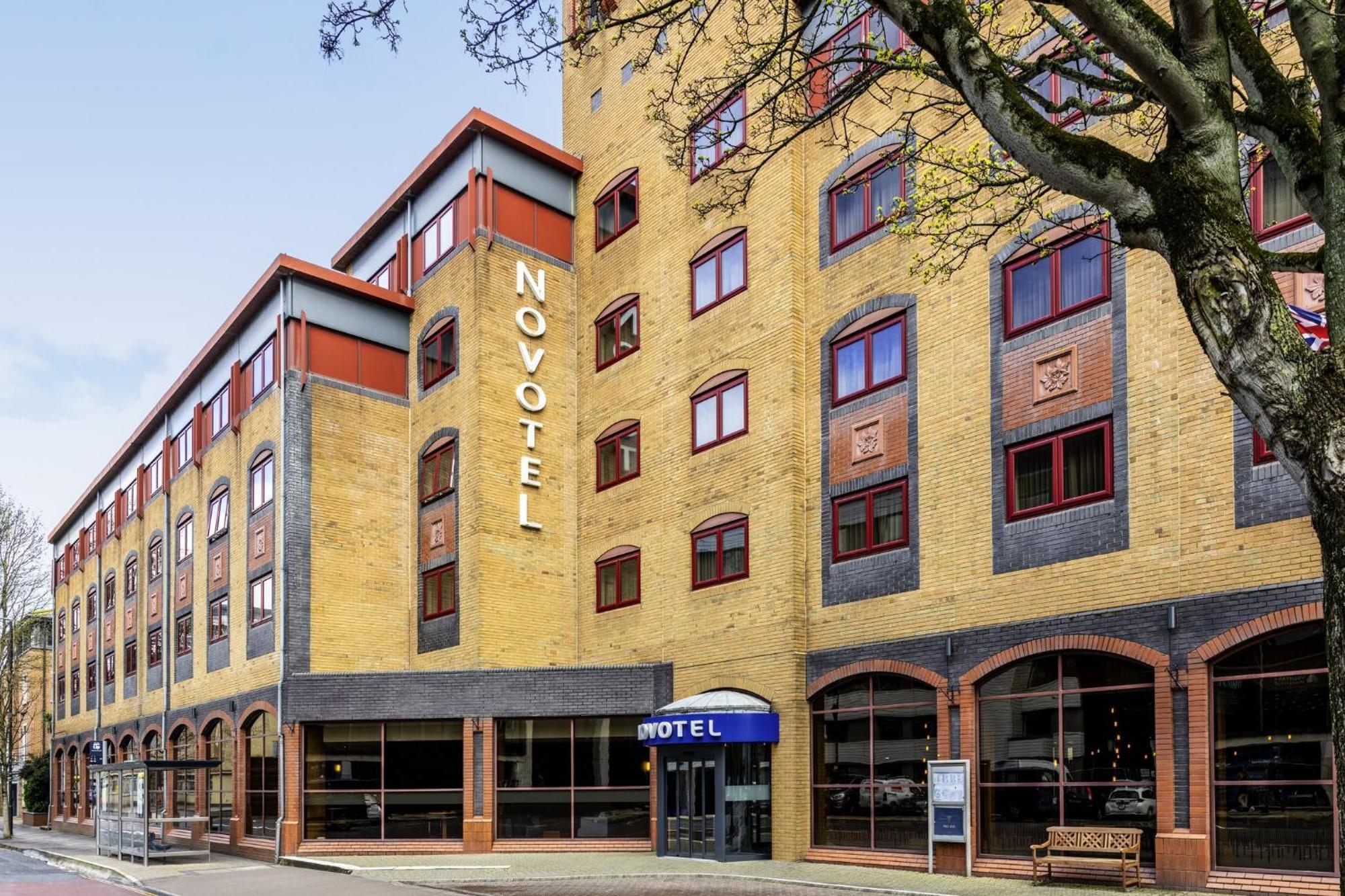 Novotel Centre Hotel