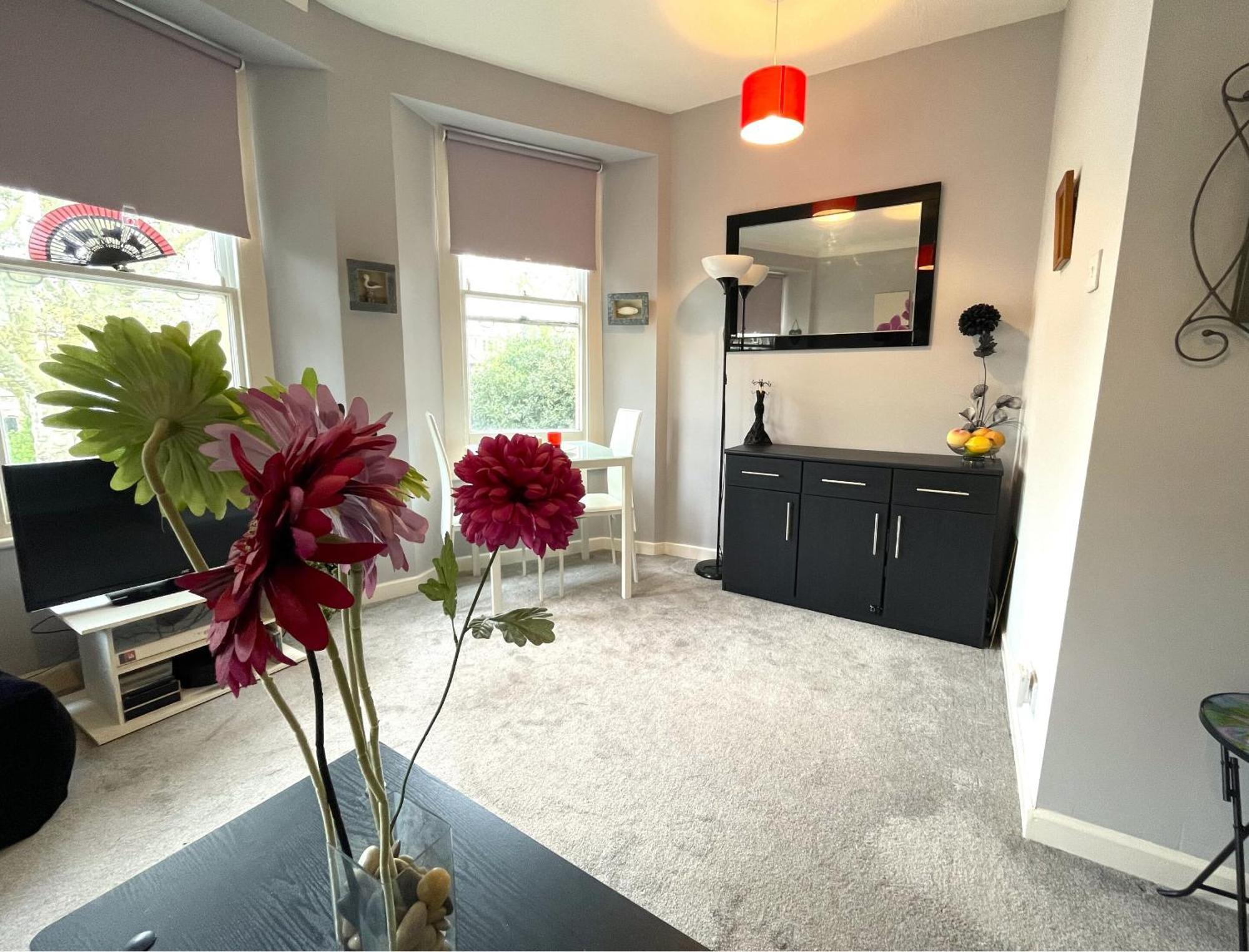 Snug In Location Bristol