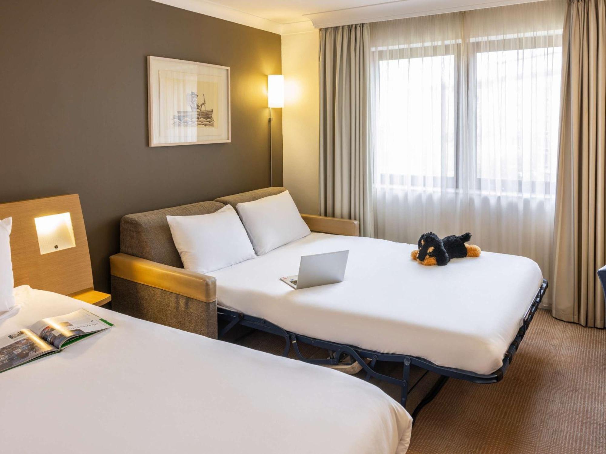 Hotel Novotel Centre 4*