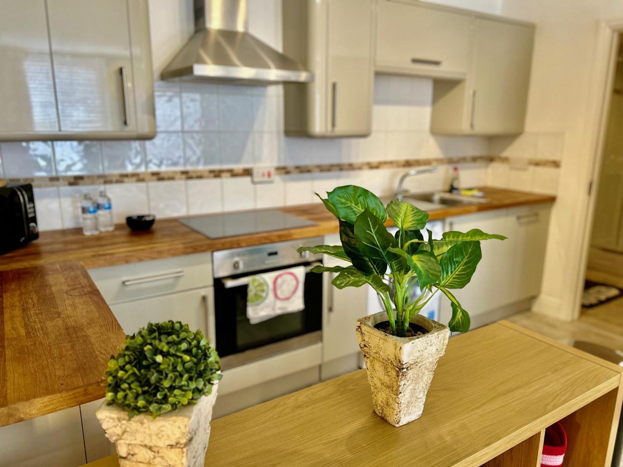 Apartment - Cabot Circus *
