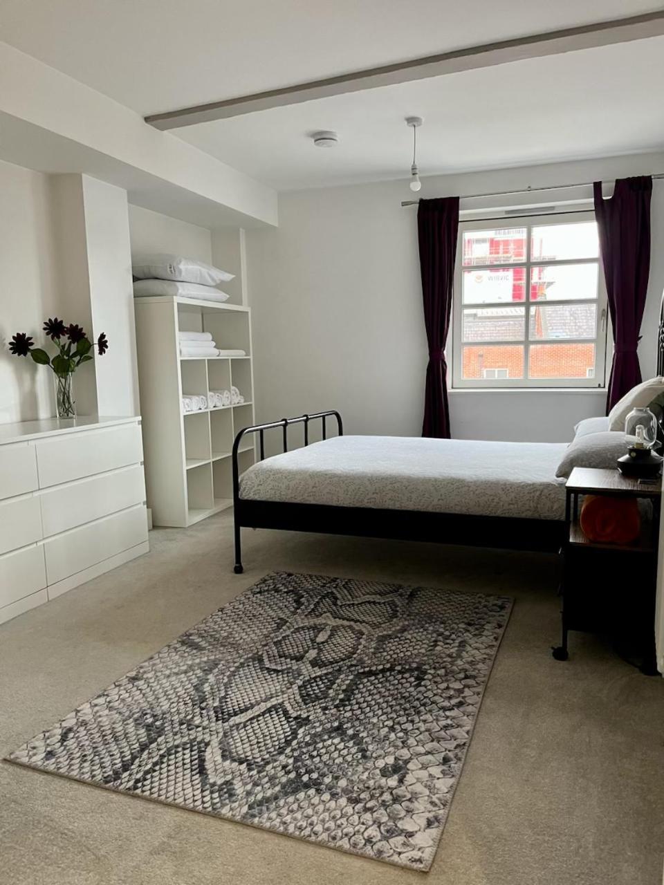 Huller And Cheese Warehouse Apartment Bristol