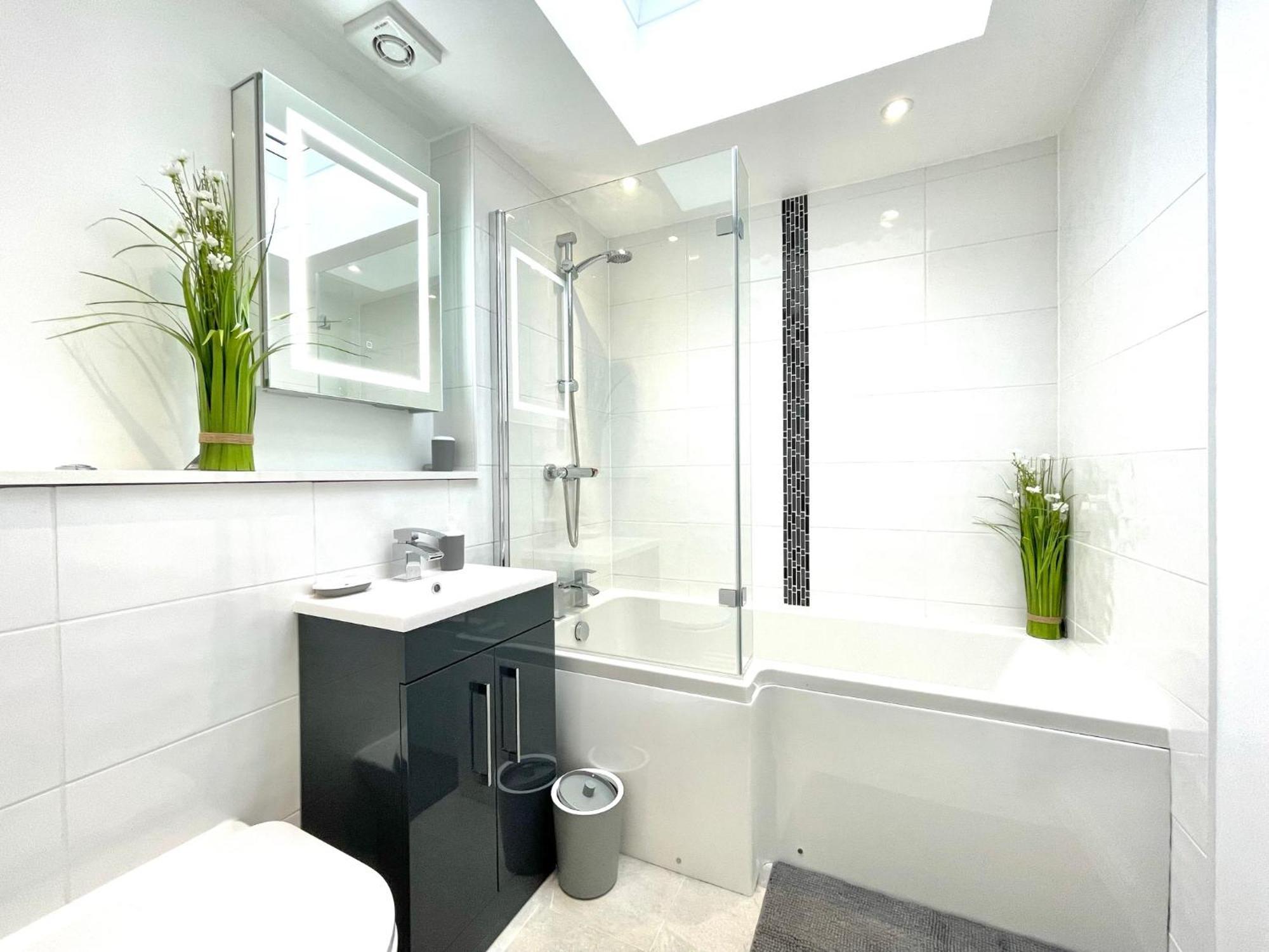 2 Bedroom Stopoverz Bristol