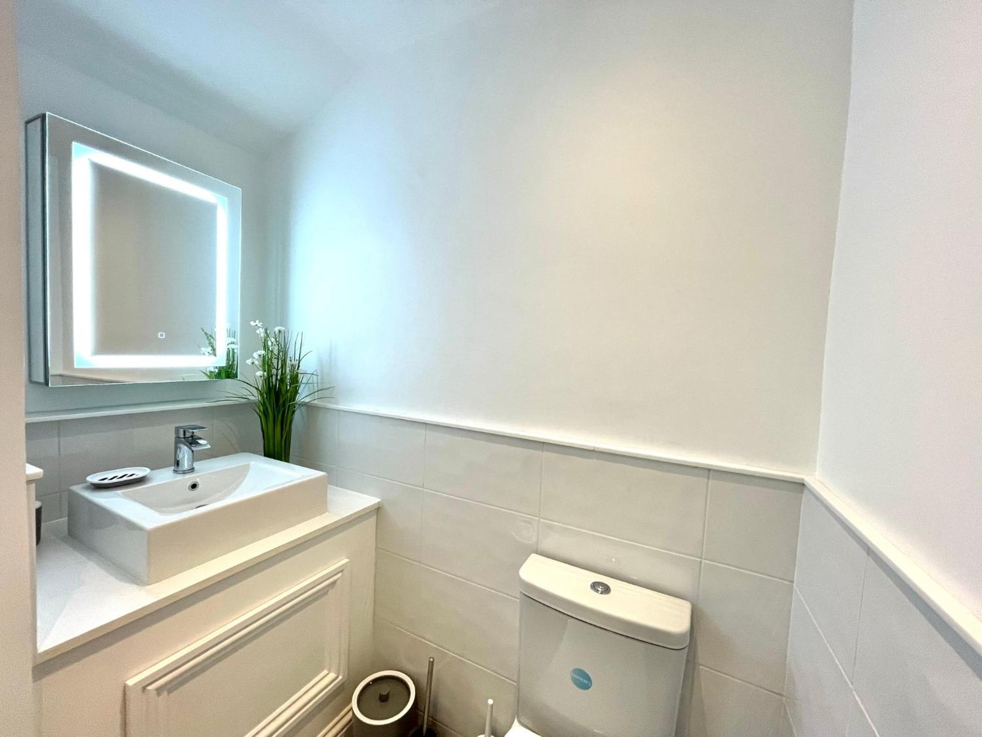 2 Bedroom Stopoverz *