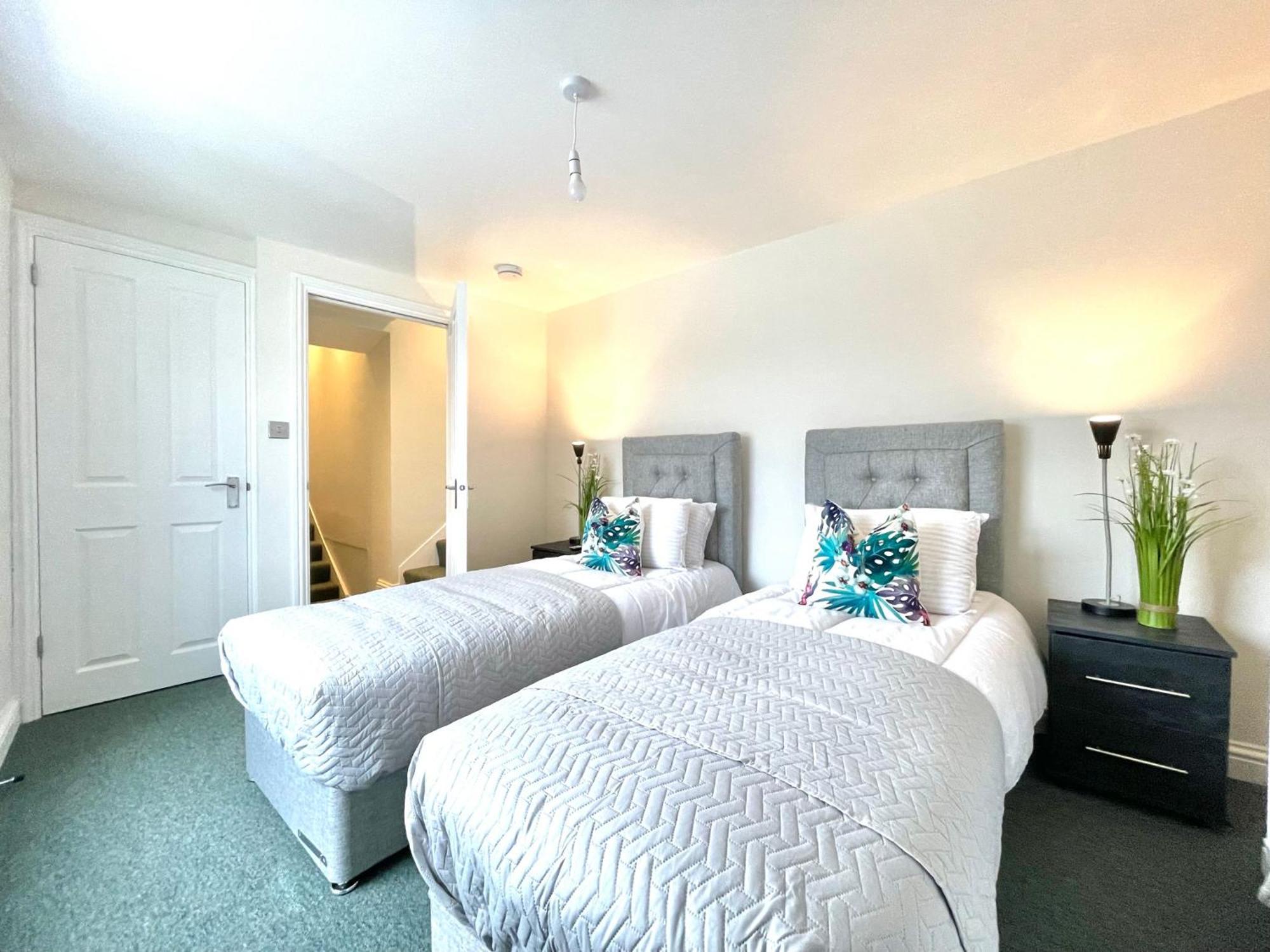 2 Bedroom Stopoverz