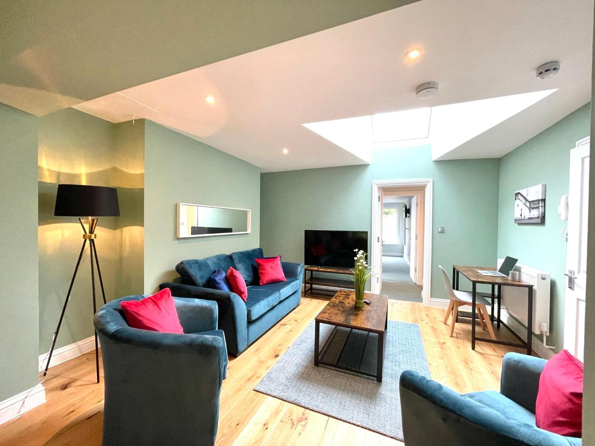 Apartment 2 Bedroom Stopoverz