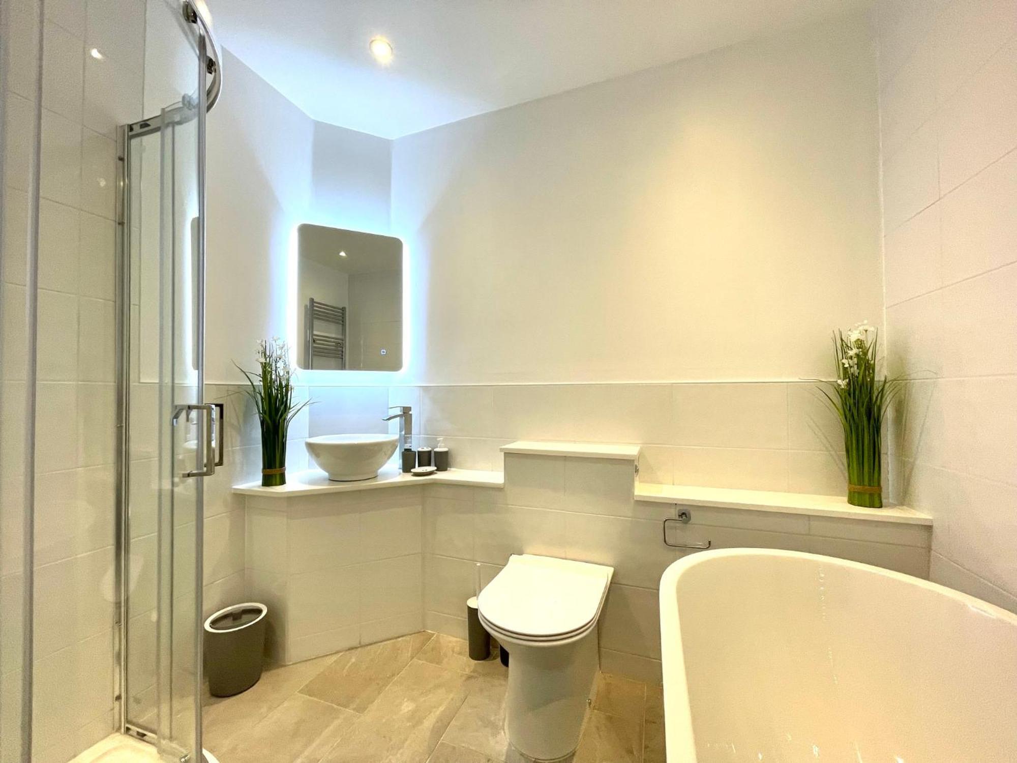 2 Bedroom Stopoverz * Bristol