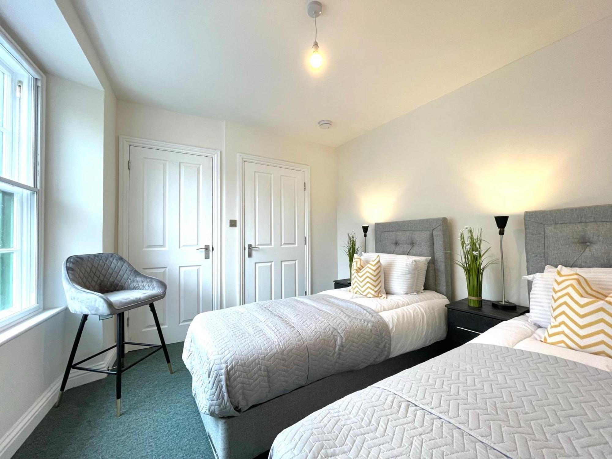 2 Bedroom Stopoverz * Bristol