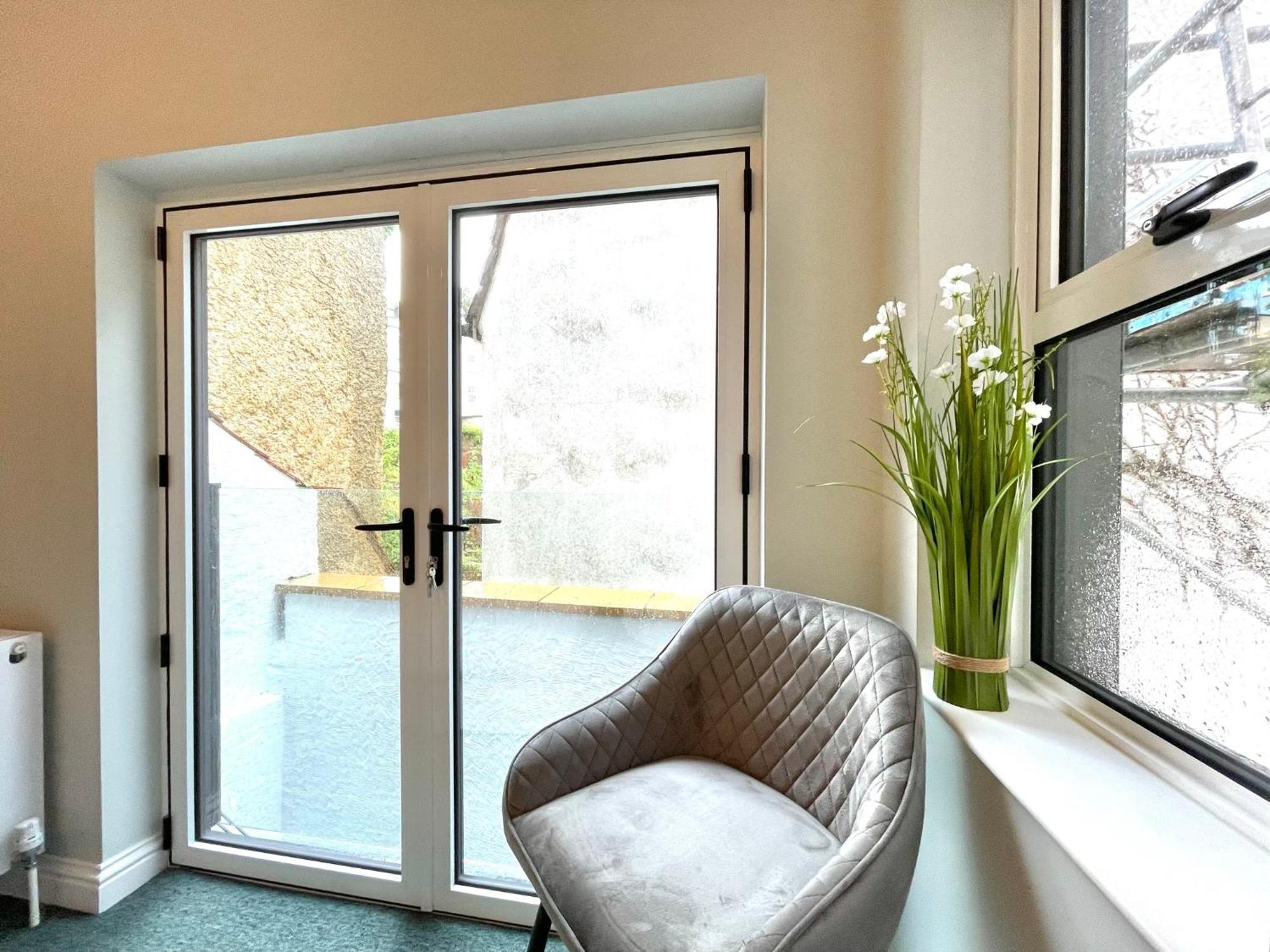 2 Bedroom Stopoverz * Bristol