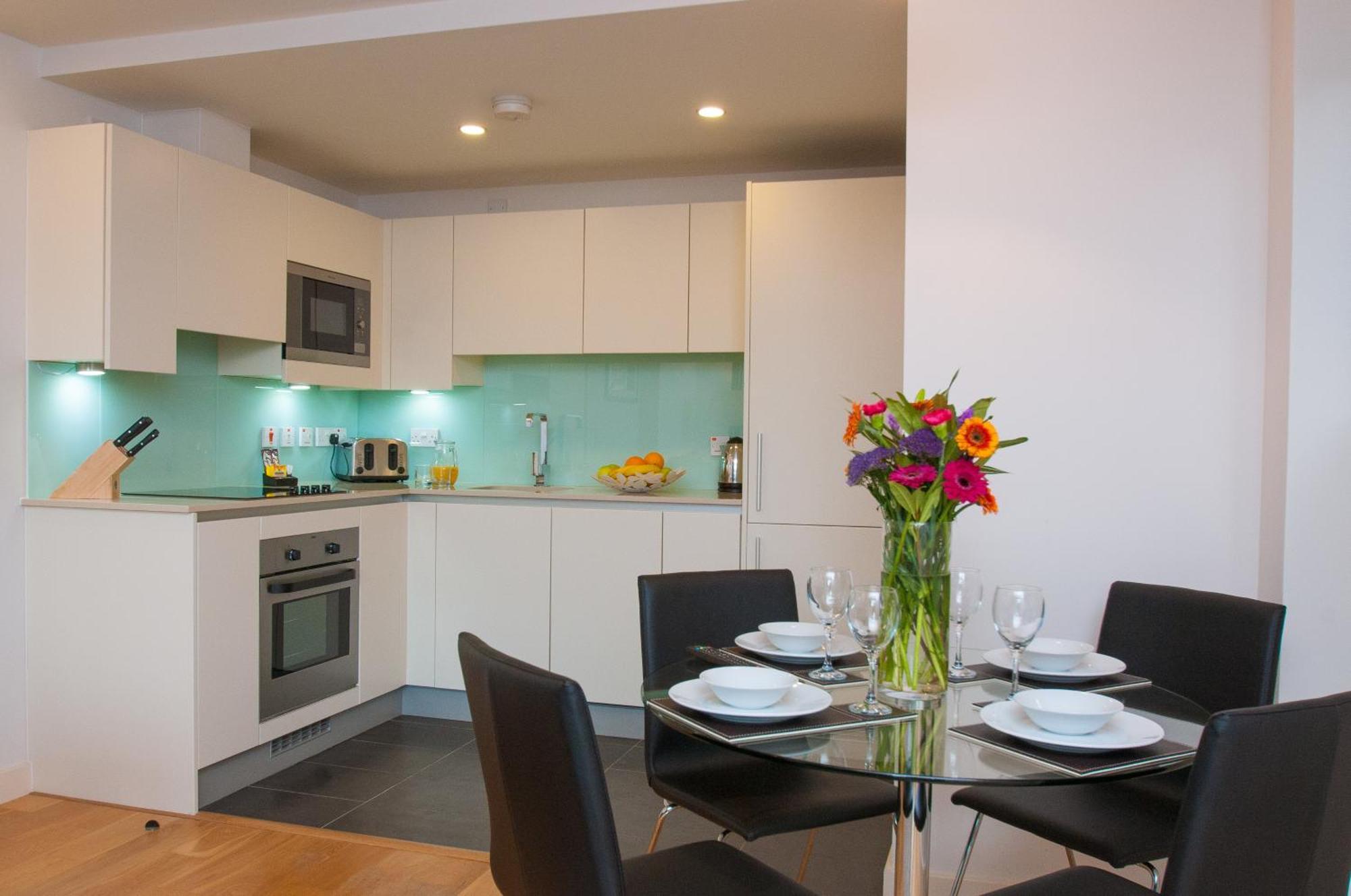 Cleyro Serviced - Finzels Reach Apartment