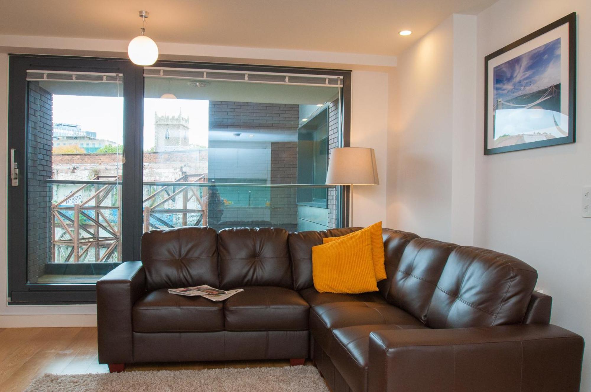 Cleyro Serviced - Finzels Reach Apartment