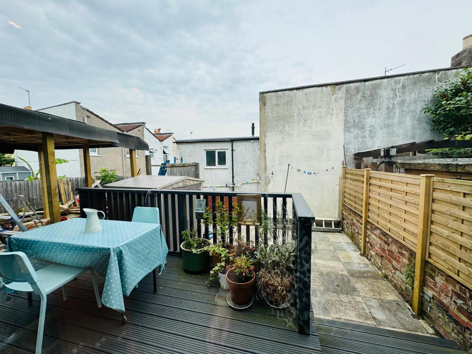 Modern & Vintage Inspired In Old Totterdown Bristol
