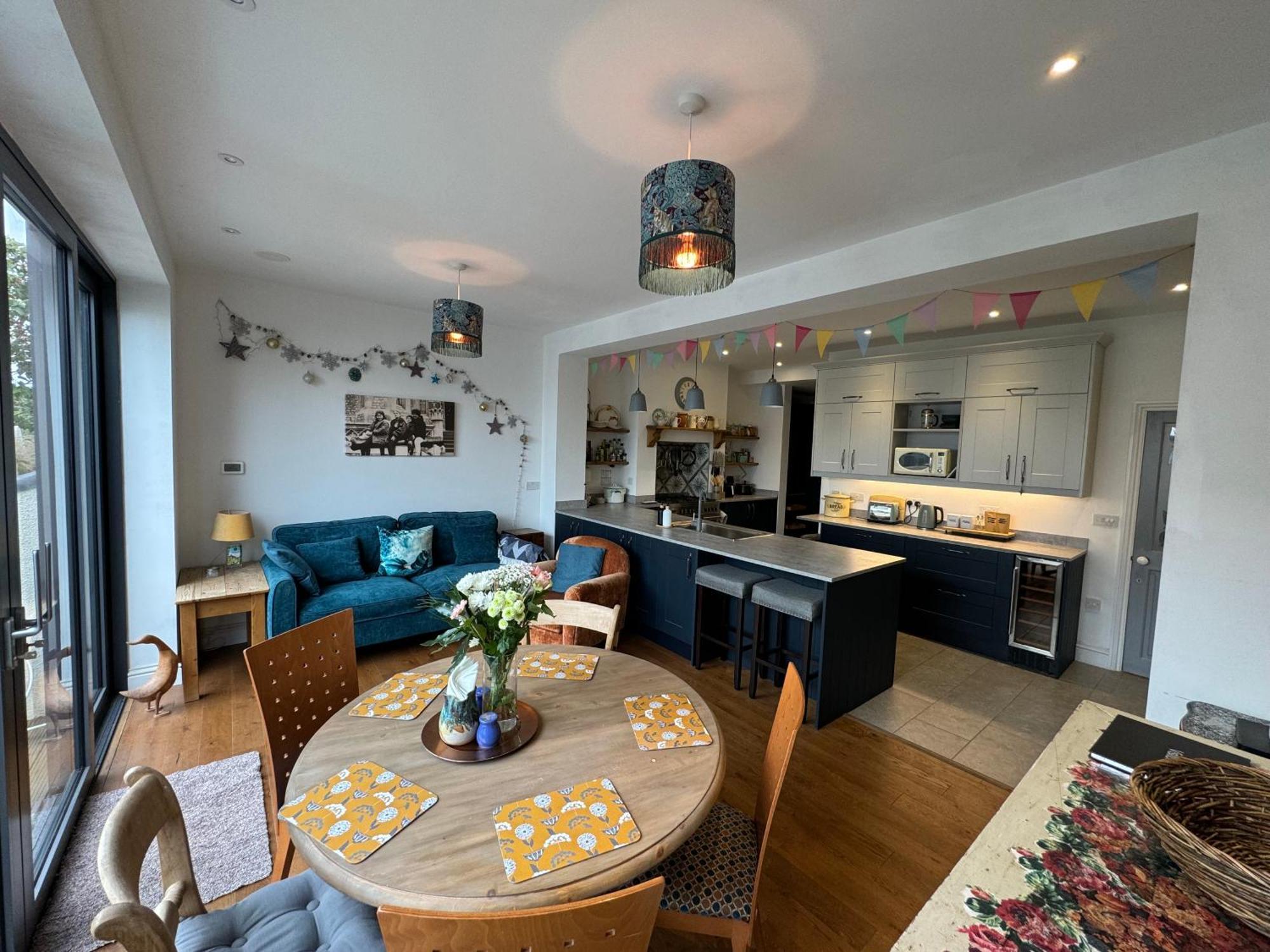 Modern & Vintage Inspired In Old Totterdown Bristol