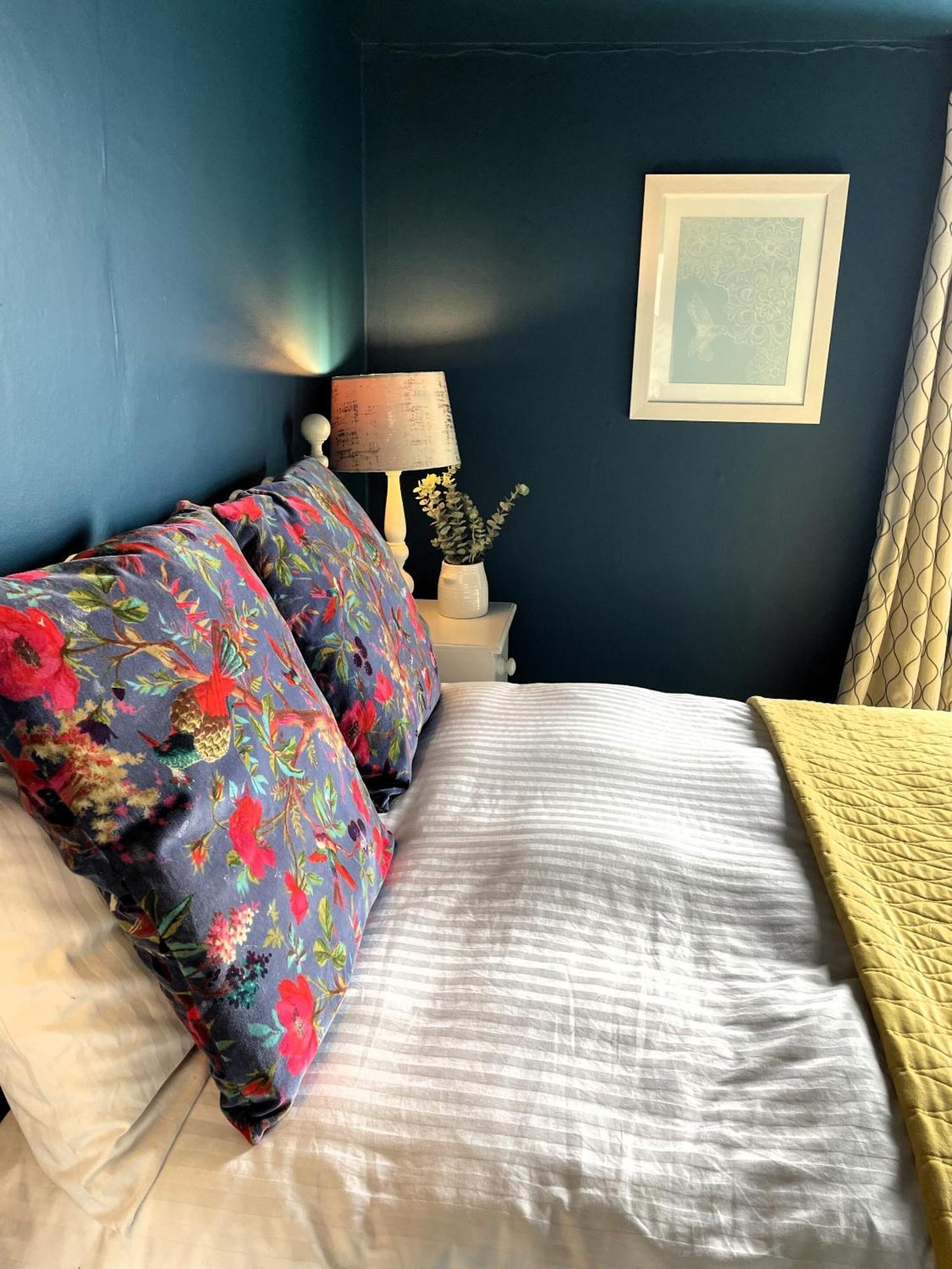 Fabulous Townhouse In Clifton *
