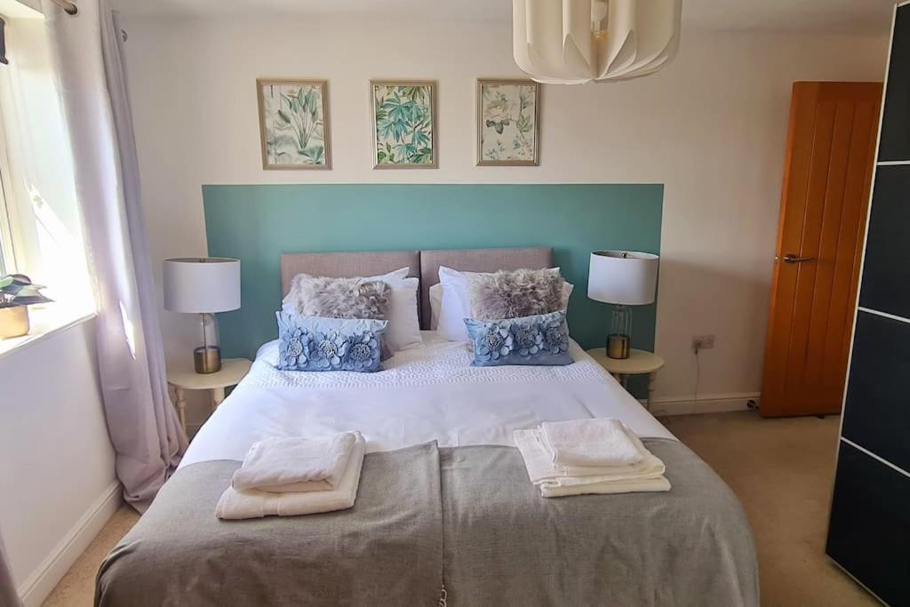 Chic 2 Bed Nr St George's Park Apartment Bristol