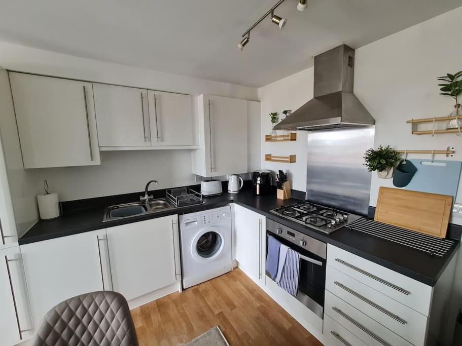 Chic 2 Bed Nr St George's Park Bristol