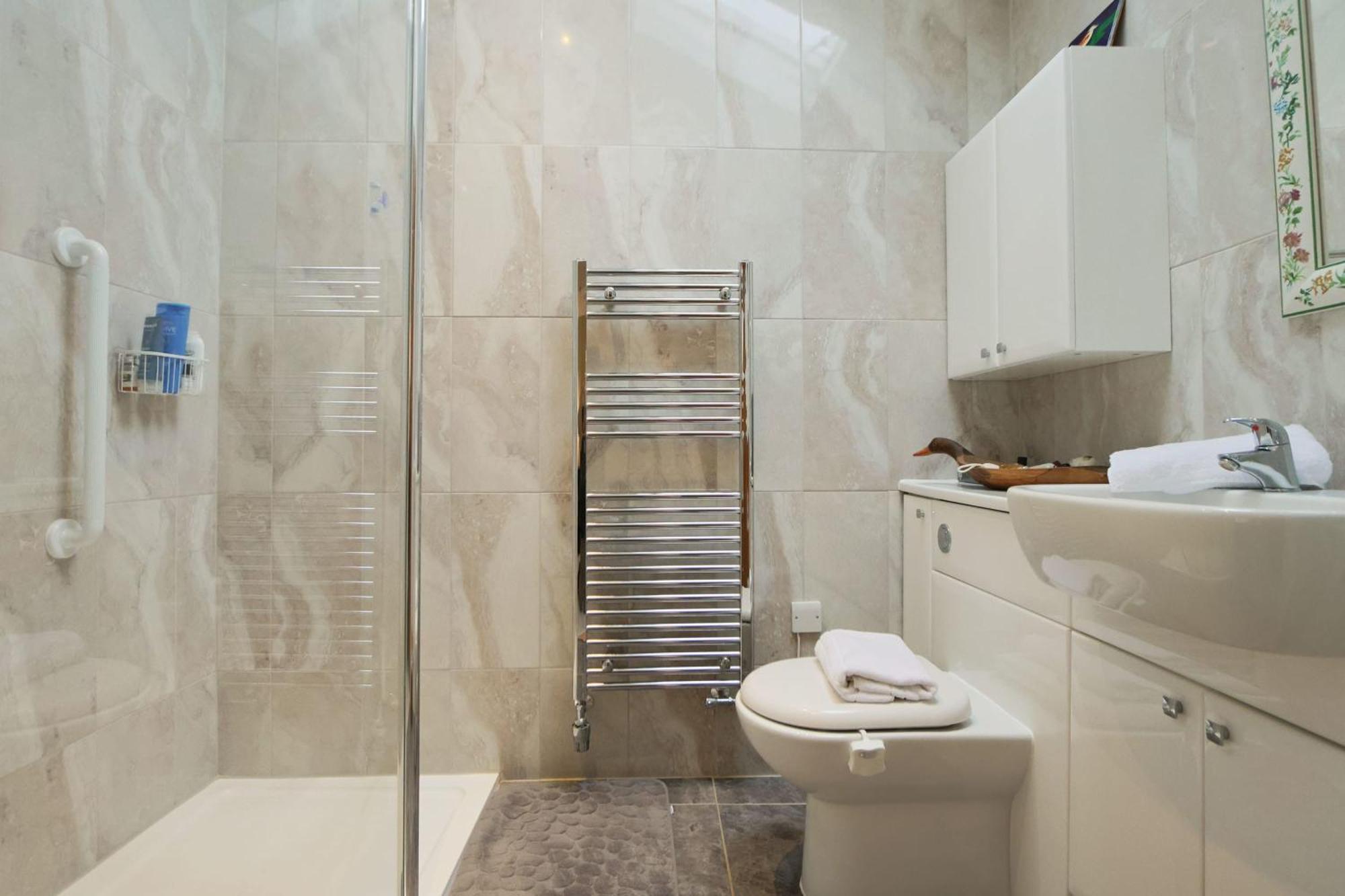 Musthay Mews Tockington * Bristol