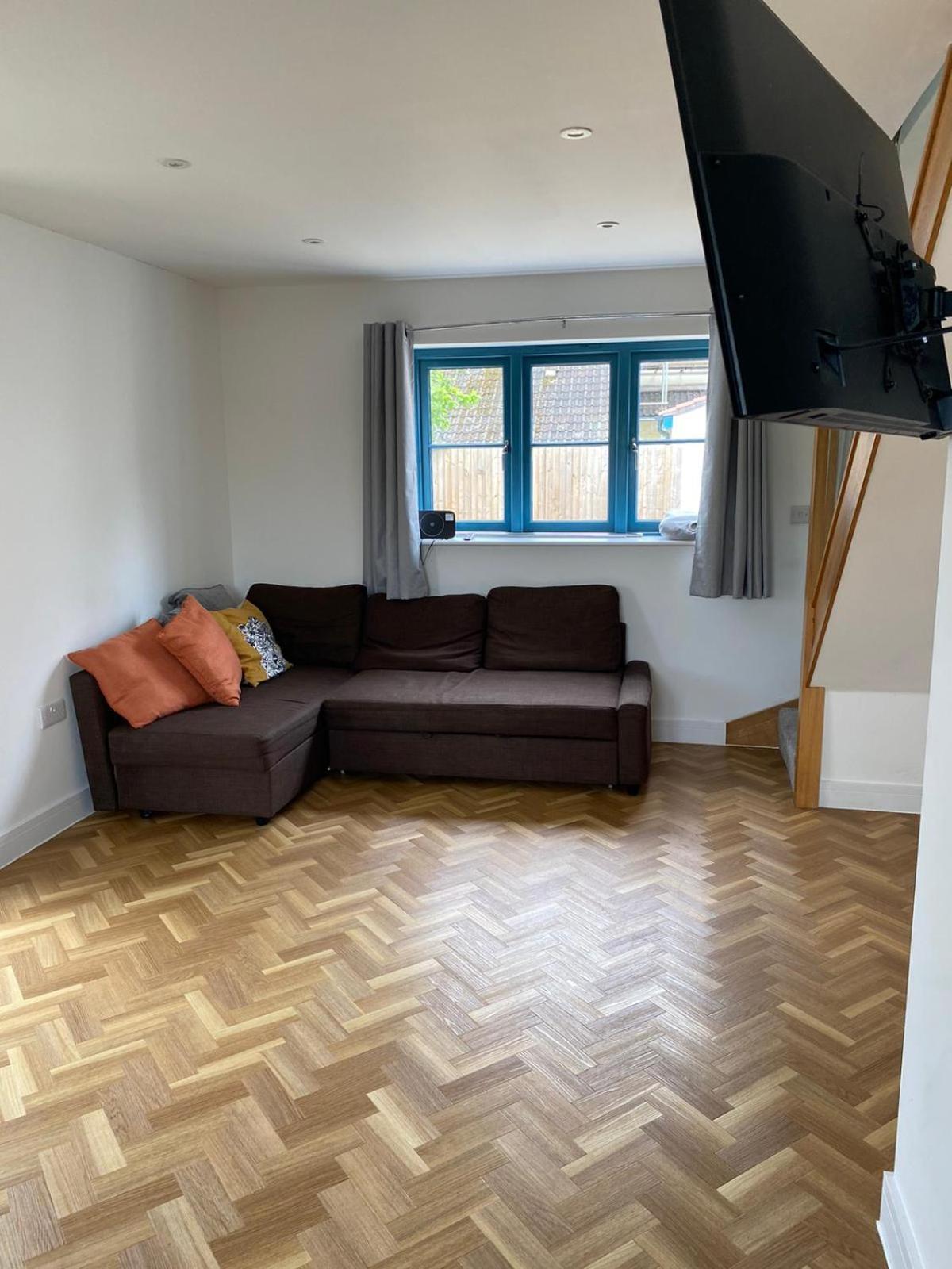 4 Bedroom In Frampton *