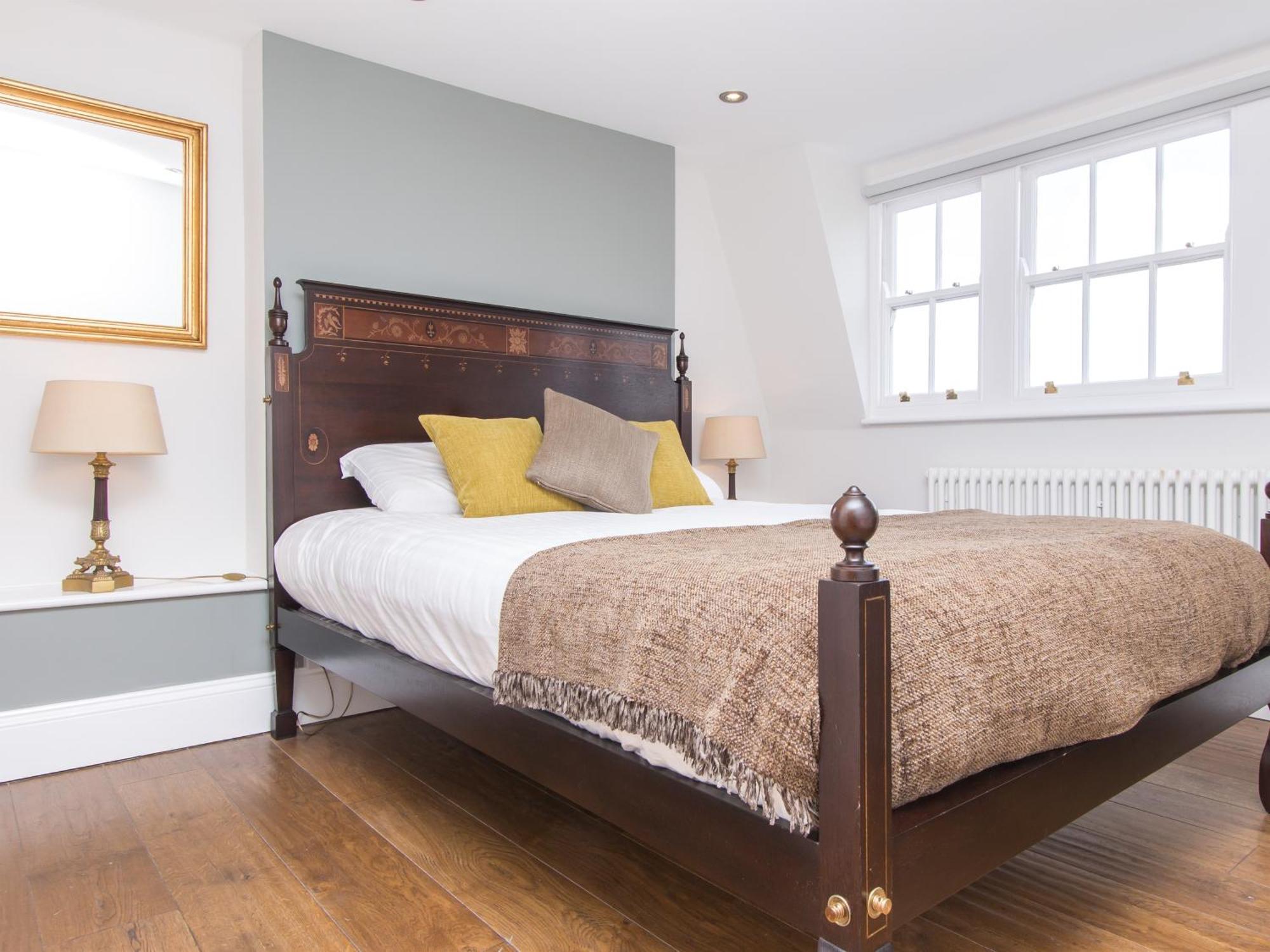 3 Berkeley Square *