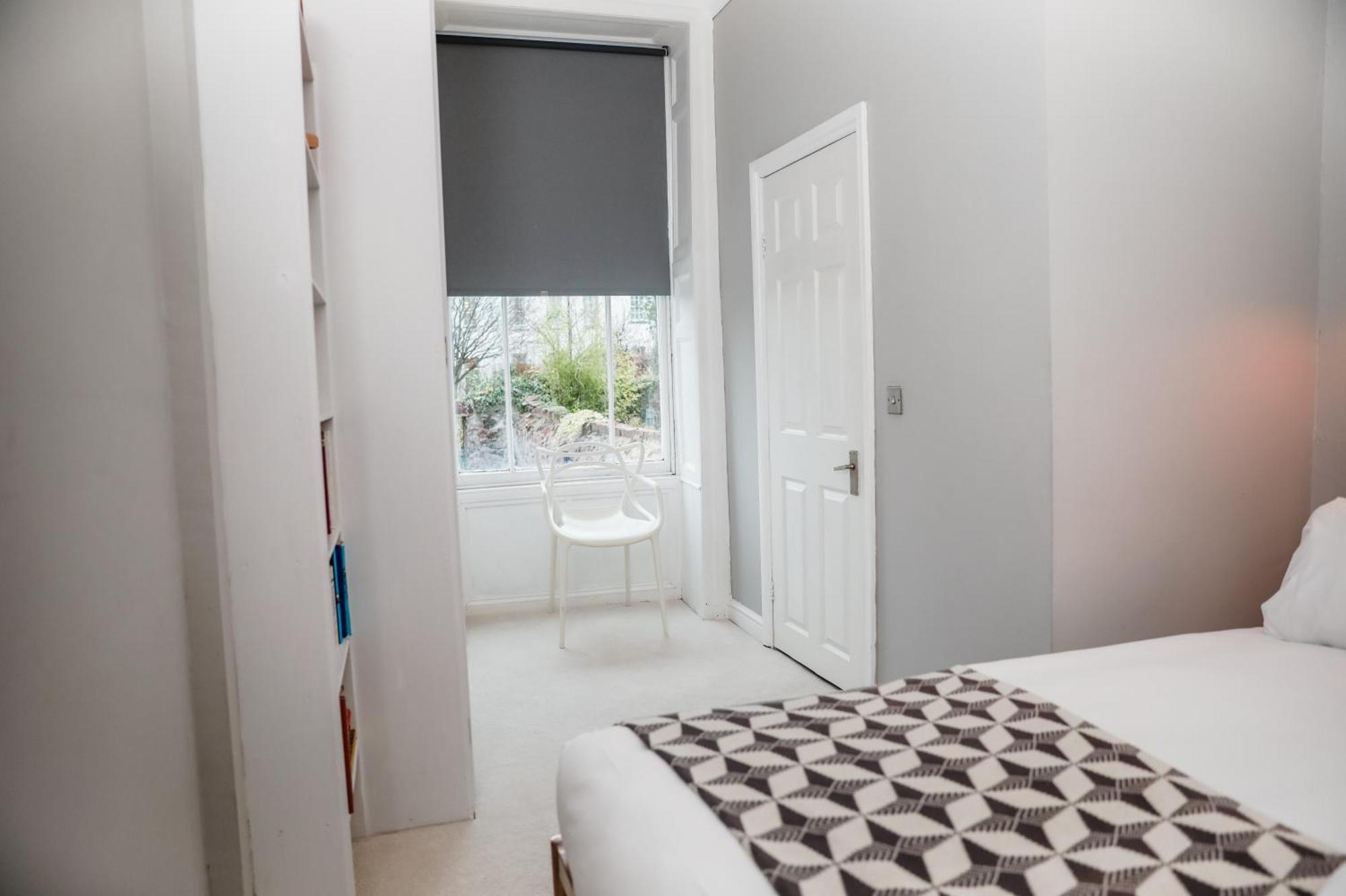 Grand & Graceful One Bed Flat In Clifton Village Bristol