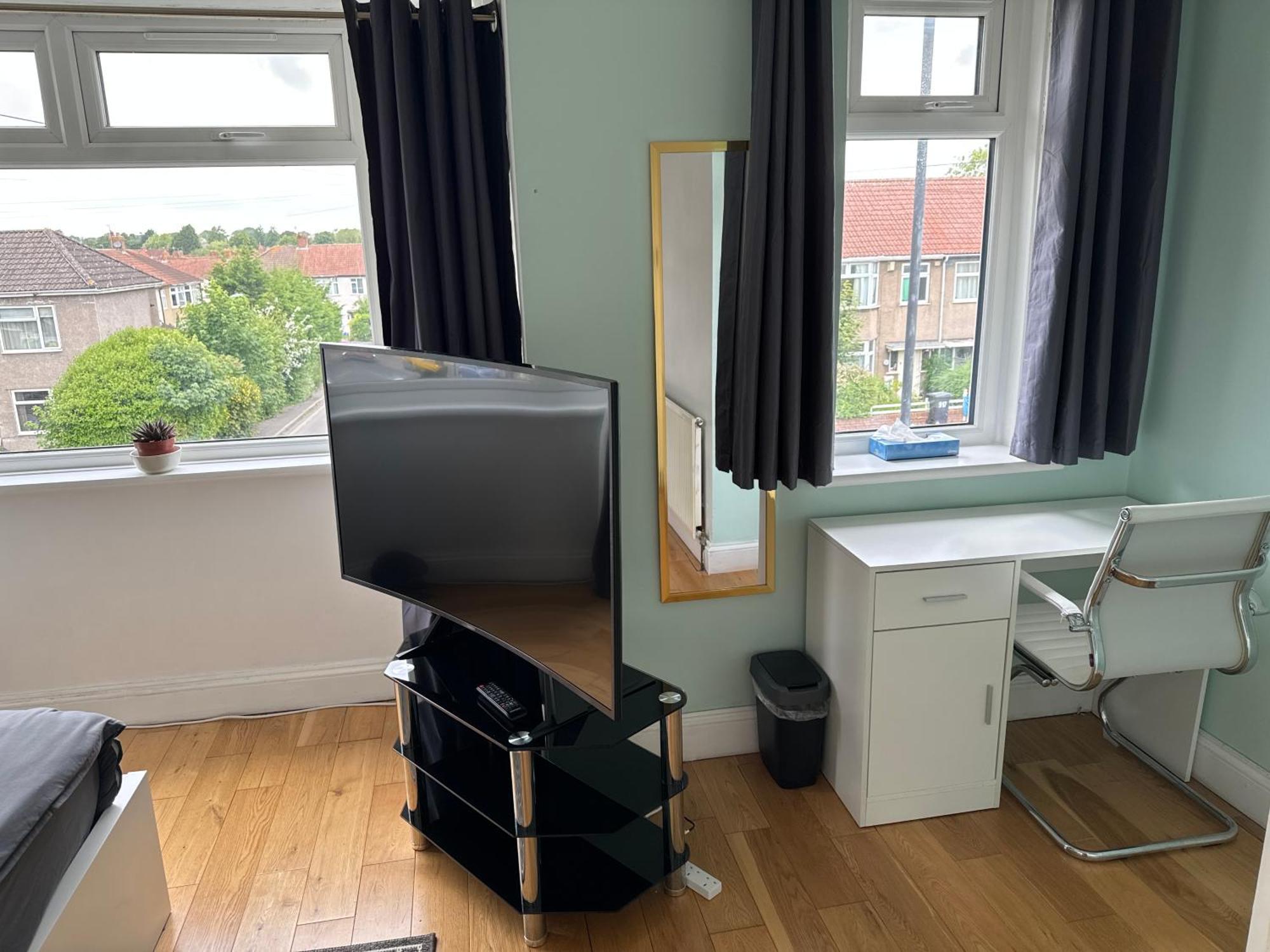 Homestay Near Southmead Hospital And Airbus