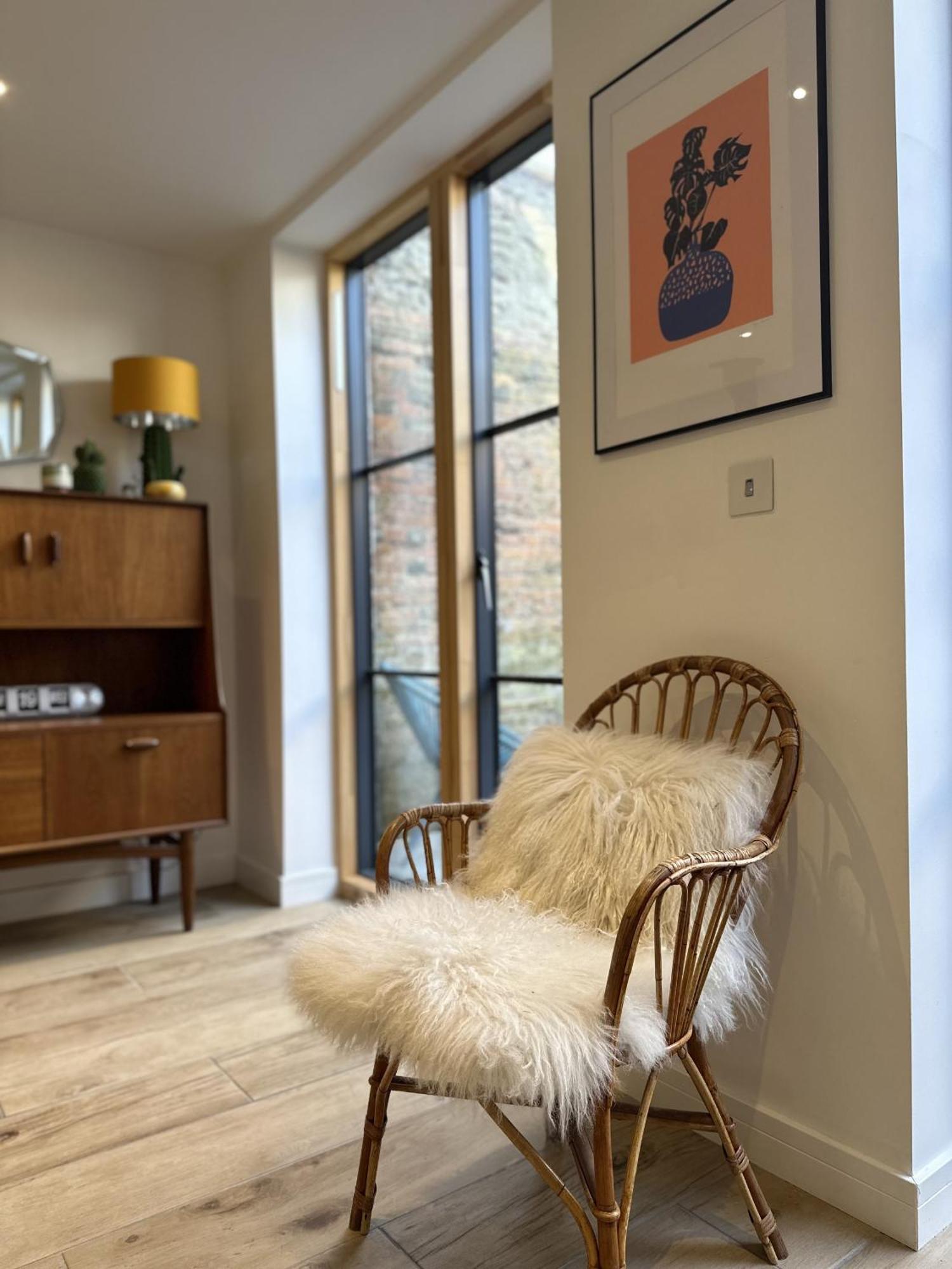 Ideal Getaway - 3 Bed Harbourside Holiday home Bristol
