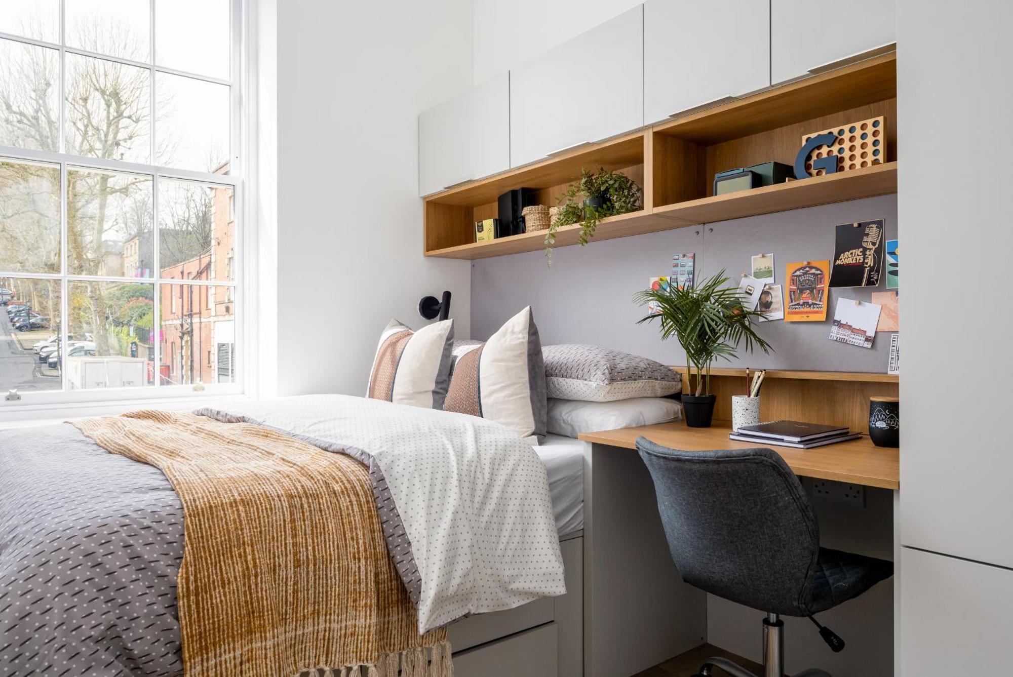 Apartment 48 Park Street *