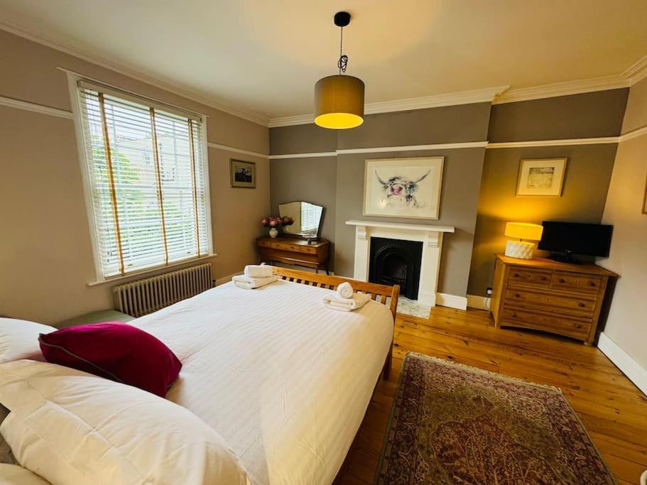 A Gorgeous Edwardian In City Centre *