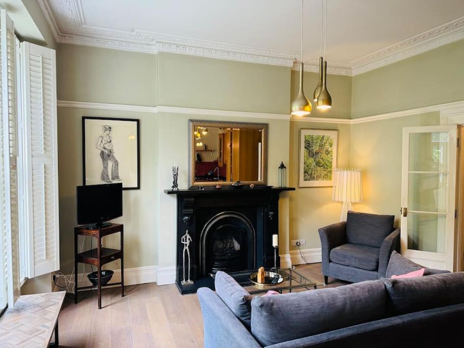 A Gorgeous Edwardian In City Centre * Bristol