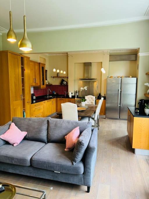A Gorgeous Edwardian In City Centre *