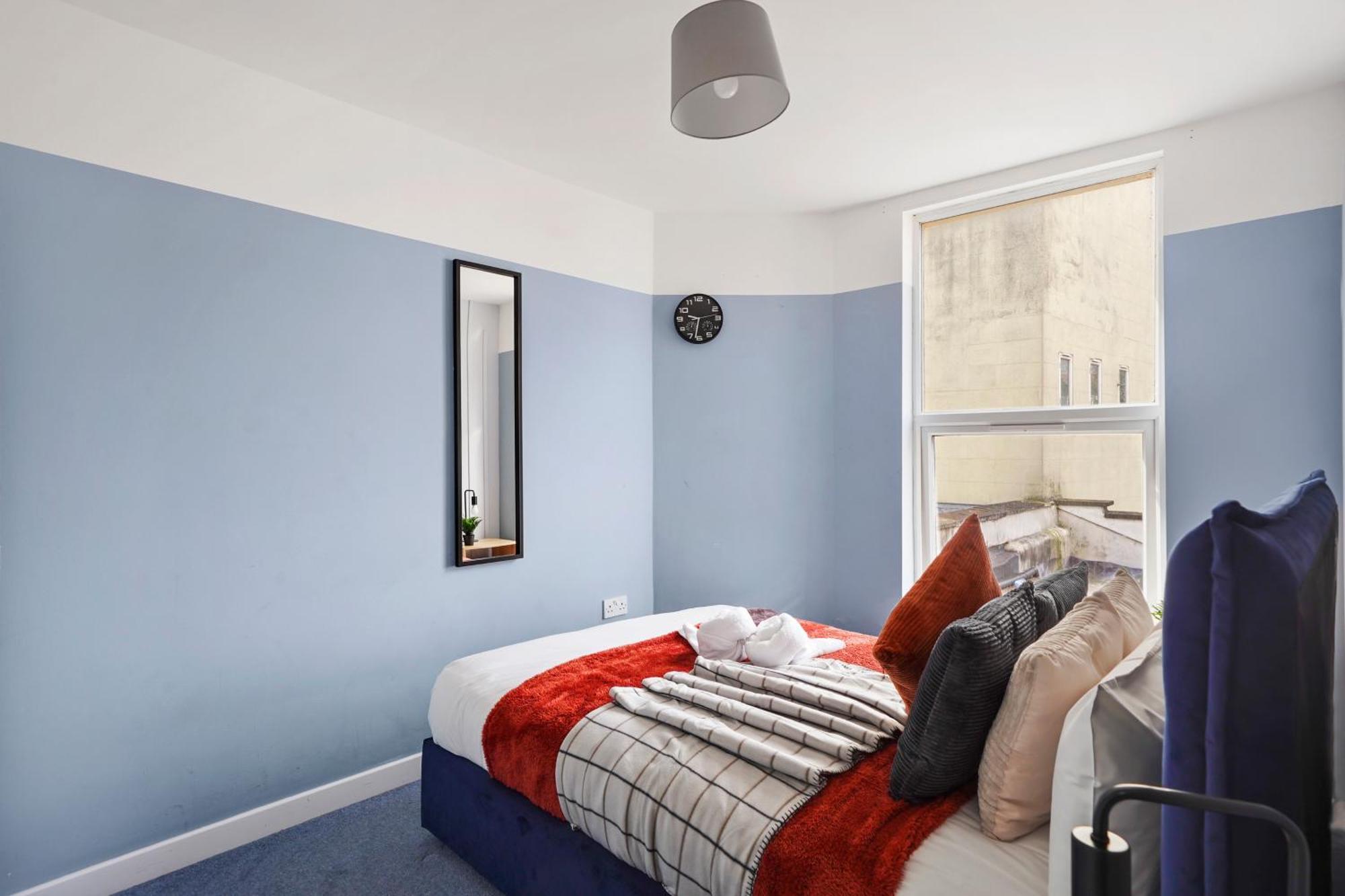 Apartment Stylish Sleek Abode - Sleeps 6 Bristol