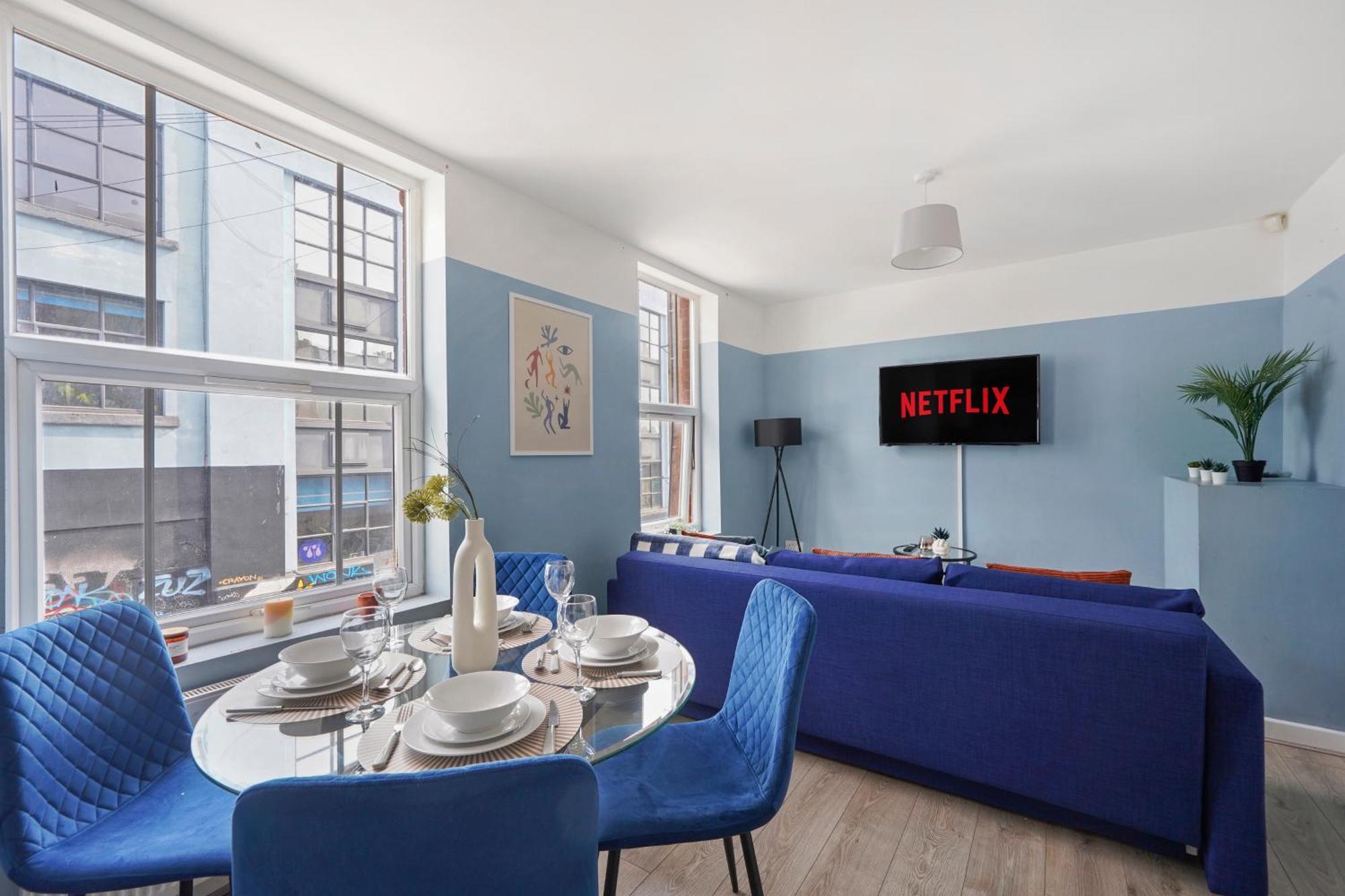 Stylish Sleek Abode - Sleeps 6