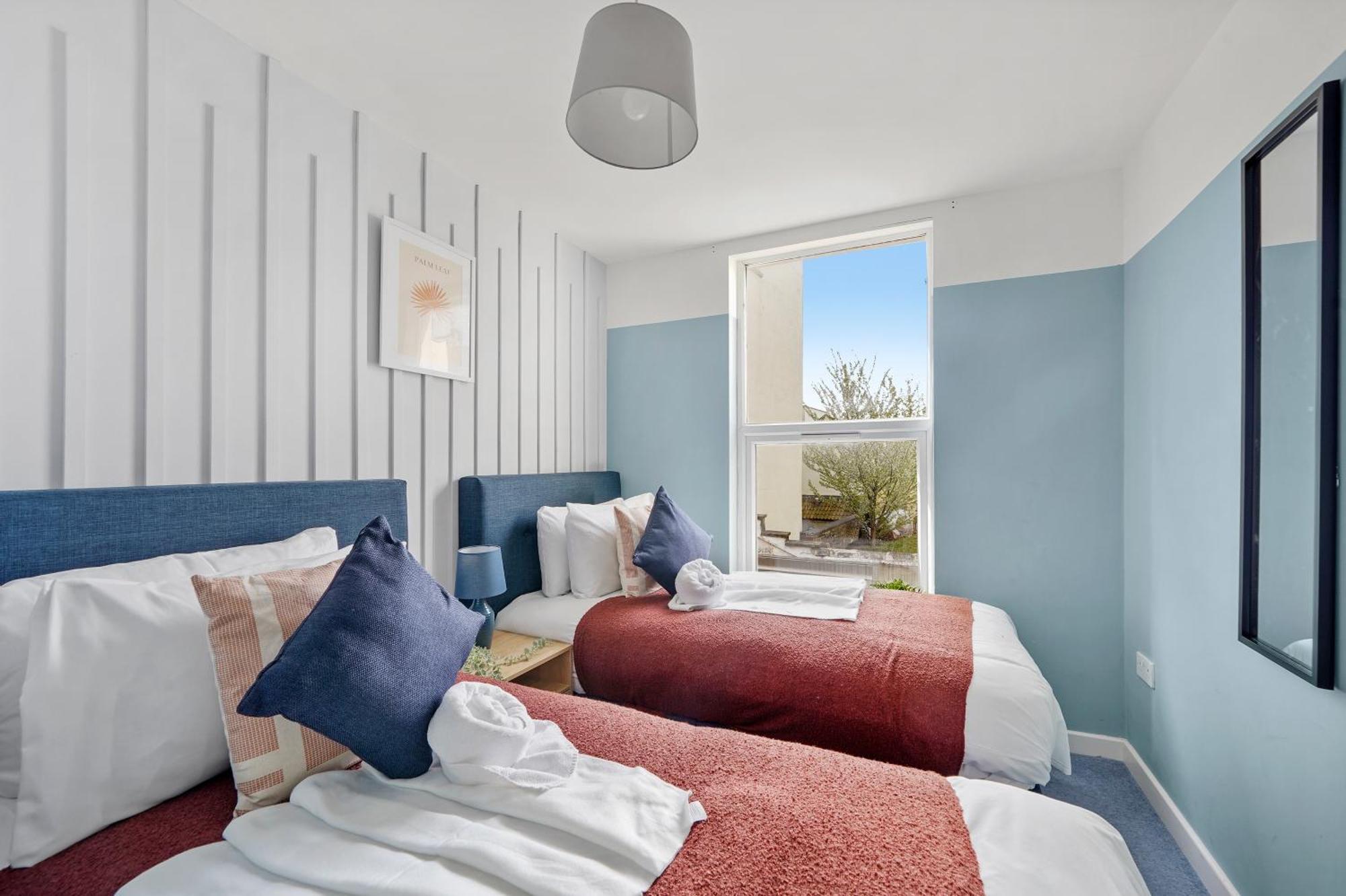 Stylish Sleek Abode - Sleeps 6