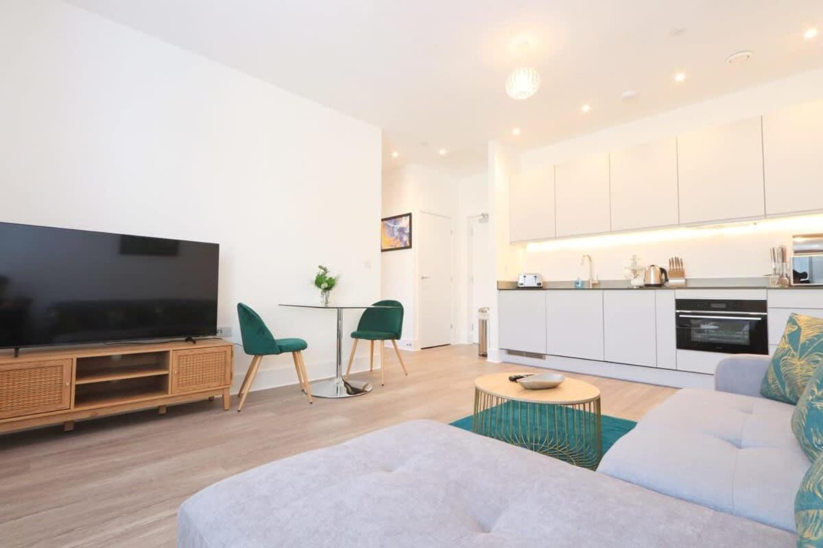 Alliance 209 Apartment *