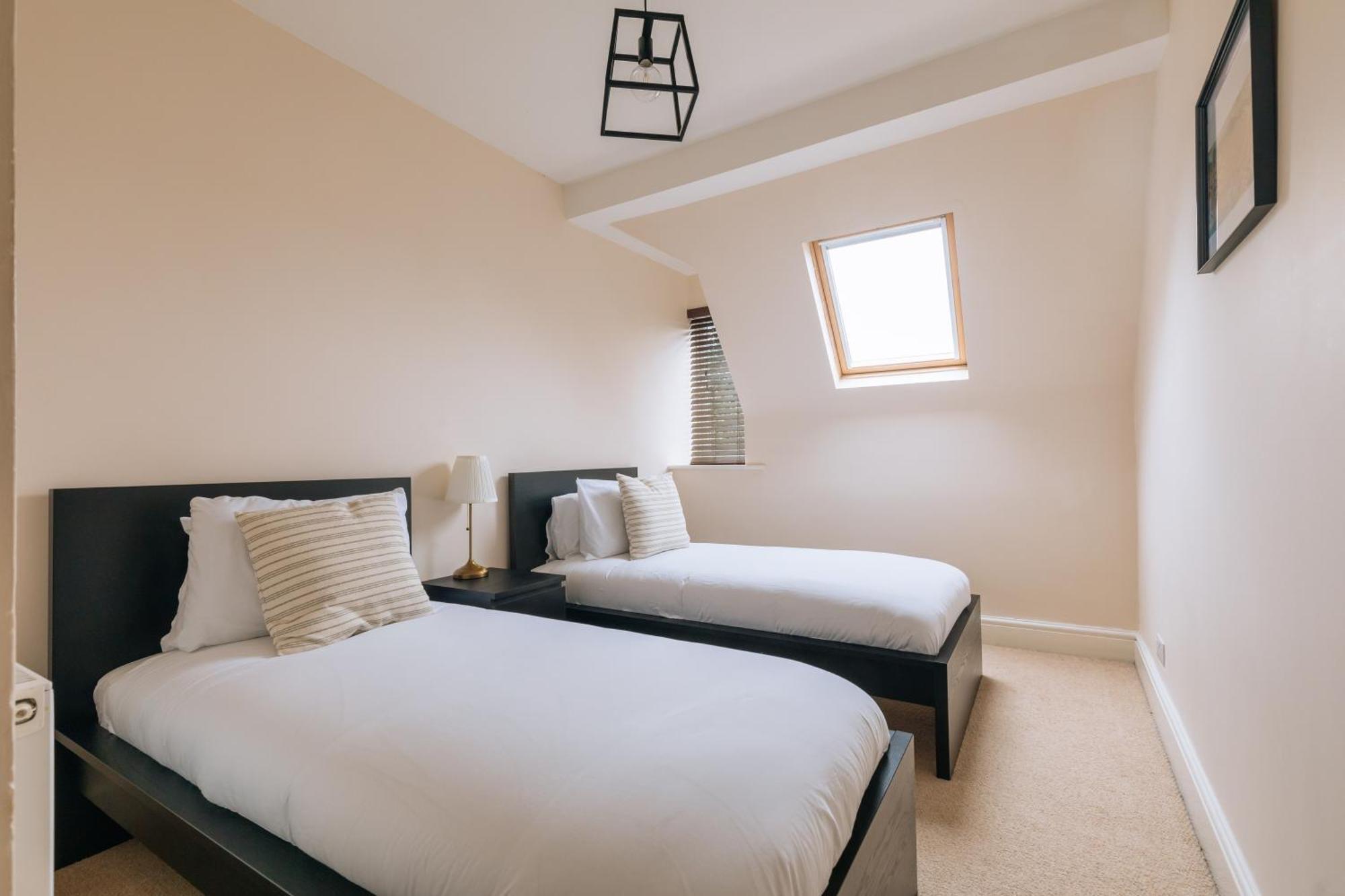 Bright & Delightful 2bd Flat Clifton Down Apartment *
