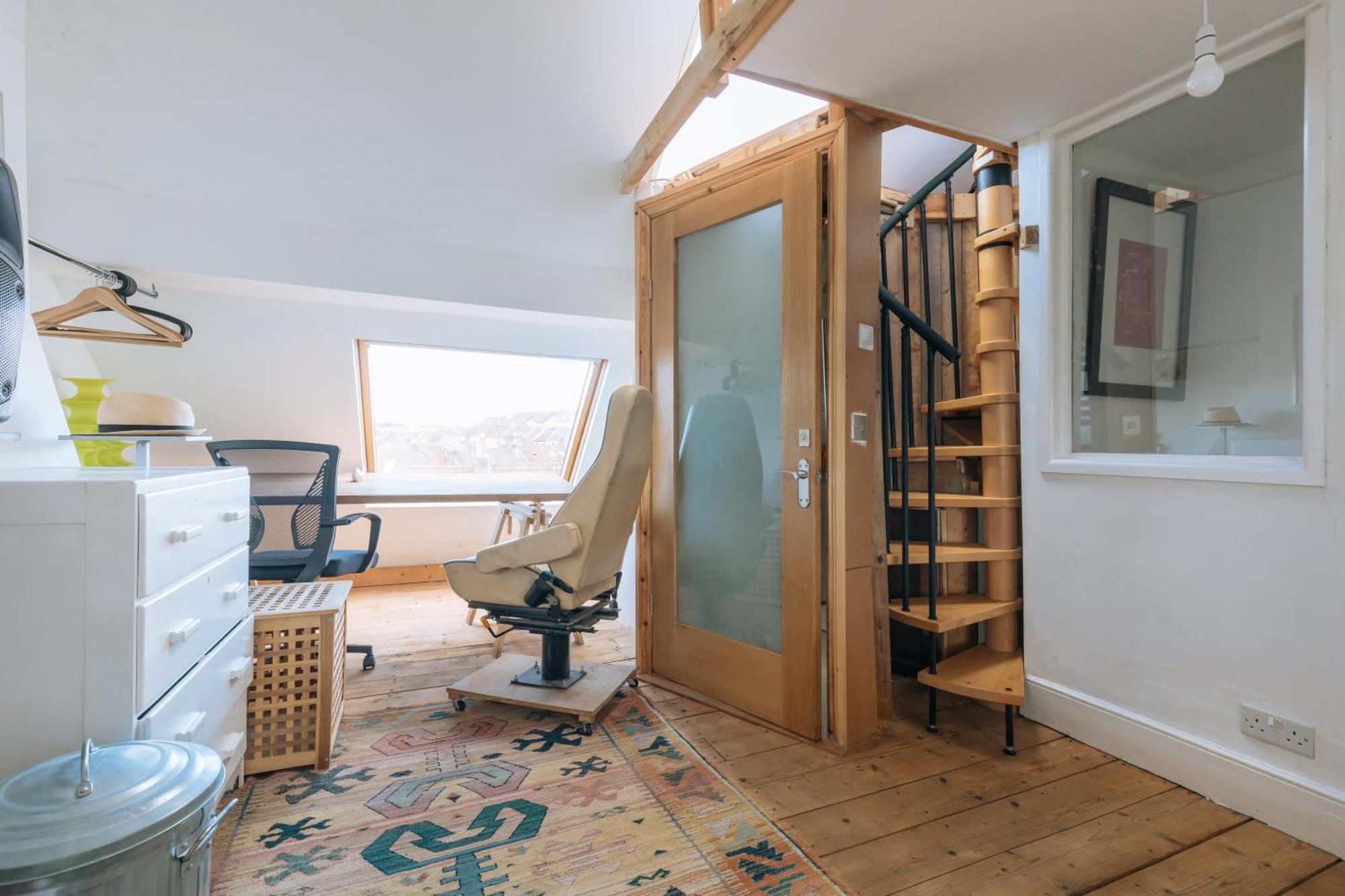 Vibrant & Eclectic 3 Bedroom Flat - Bedminster Bristol! * Bristol