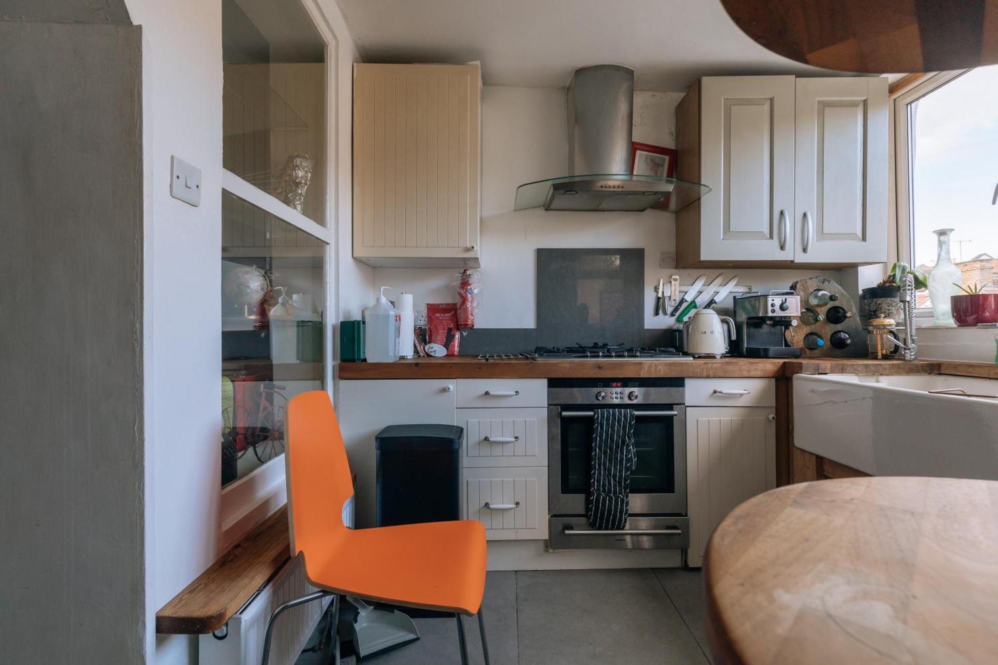 Vibrant & Eclectic 3 Bedroom Flat - Bedminster Bristol! * Bristol