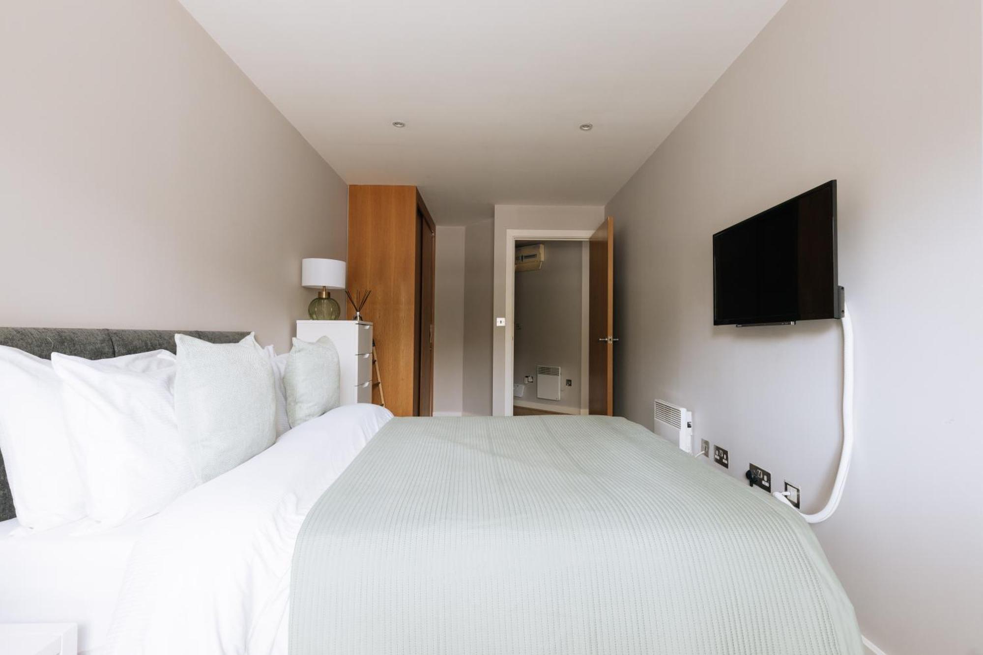 Apartment Contemporary 1bd Flat - Centre! *